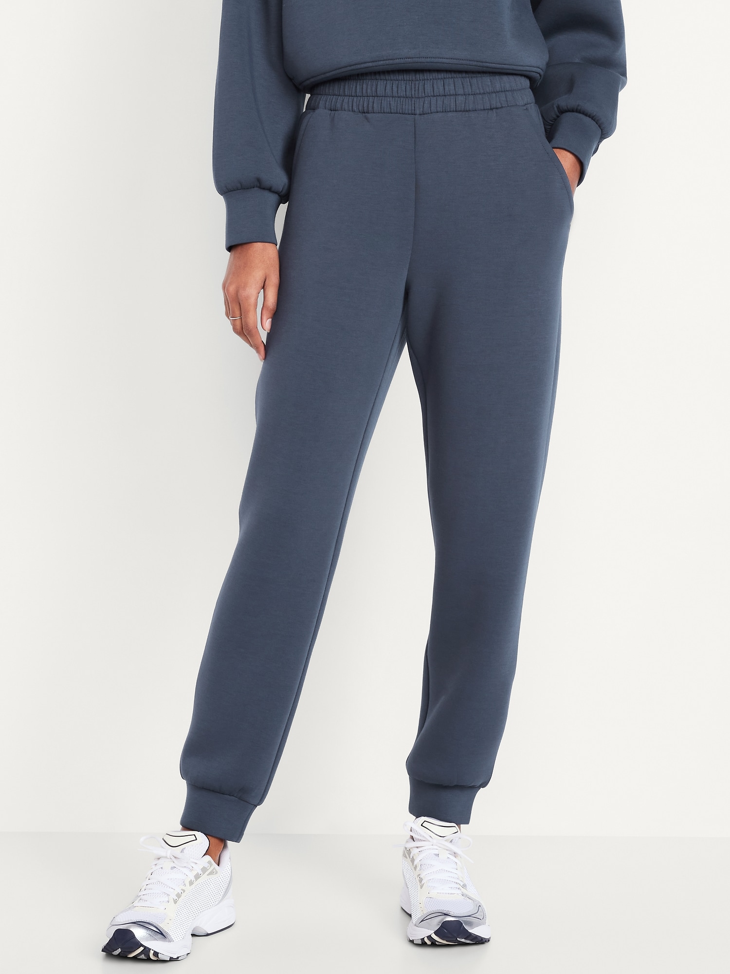 High-Waisted Bounce Fleece Jogger Sweatpants