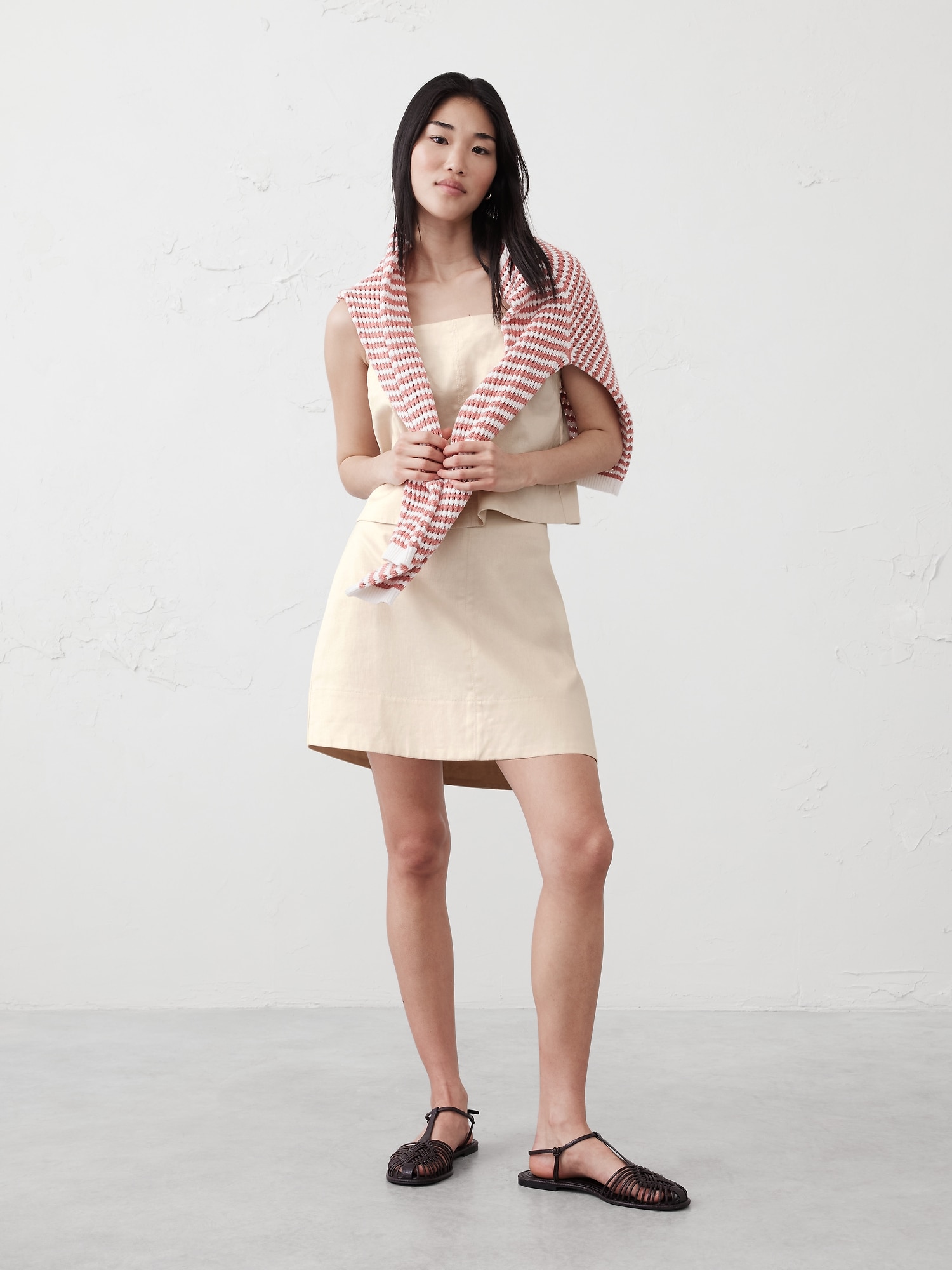 Linen-Blend Topstitched Mini Skirt