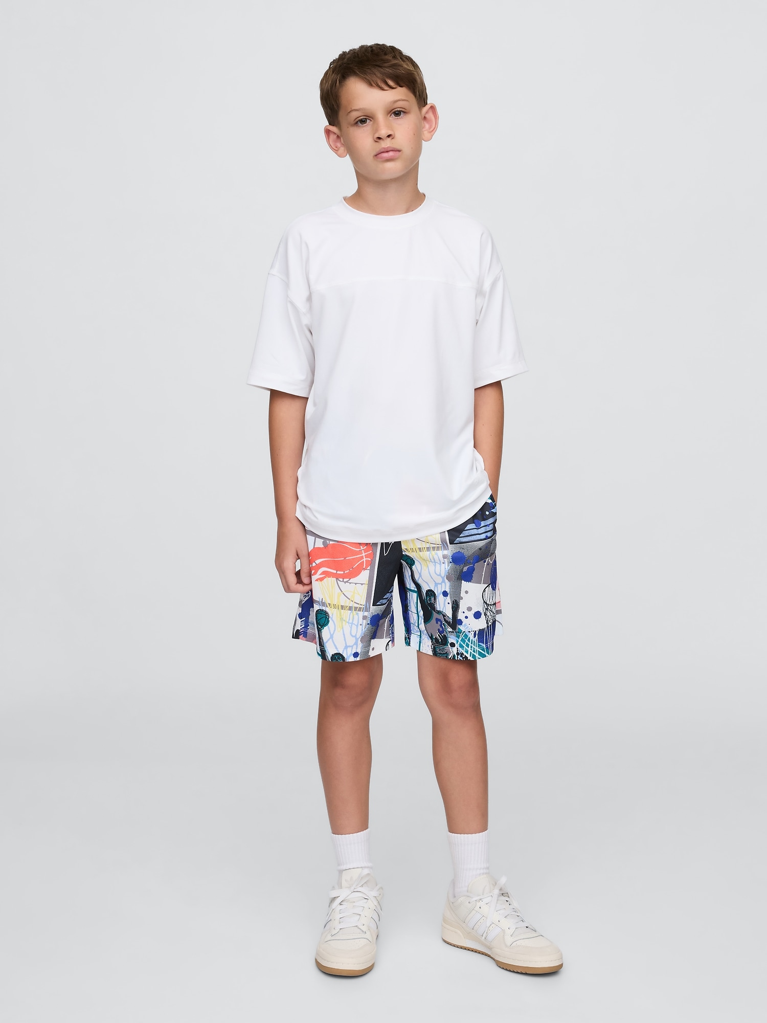 Gap GapFit 6インチ リサイクル メッシュ イージーショートパンツ Gap GapFit 6インチ リサイクル メッシュ イージーショートパンツ
