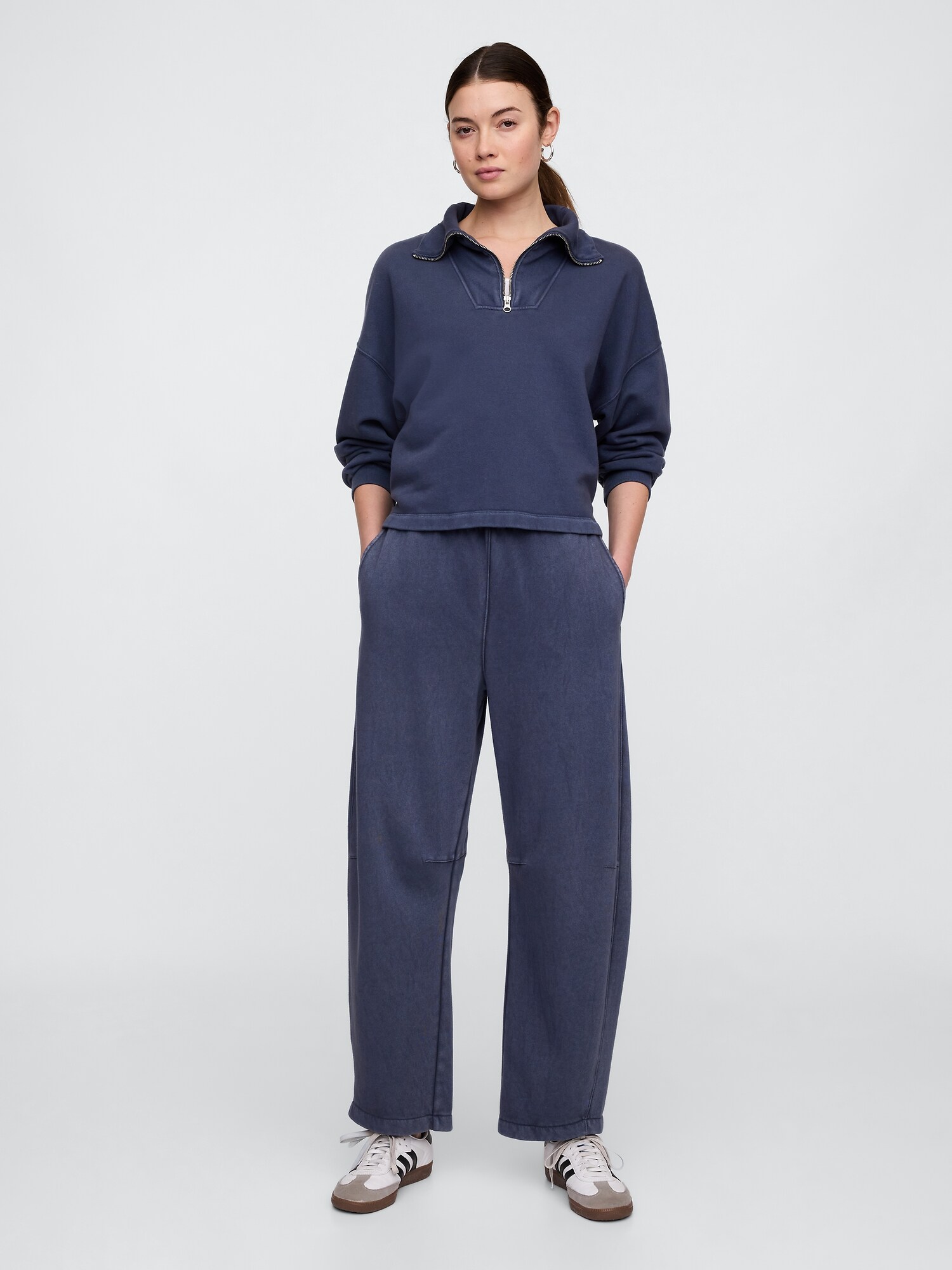 GAP 黒　スウェットセットアップ　M GAP - 【ロゴスウェットセットアップ】の通販 by 断捨離✌︎('ω