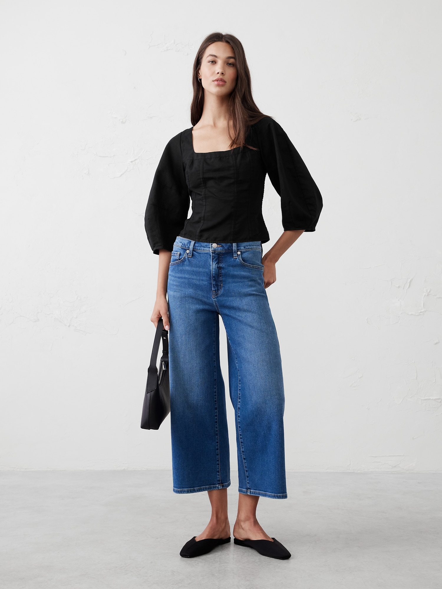 Linen-Blend Seamed Top