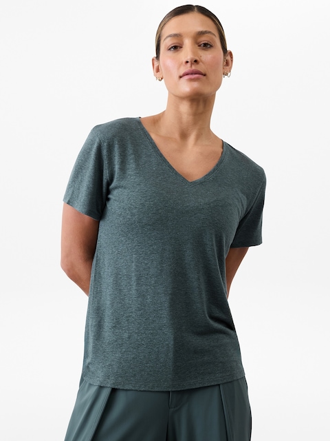 Getaway Linen Blend V-Neck Tee