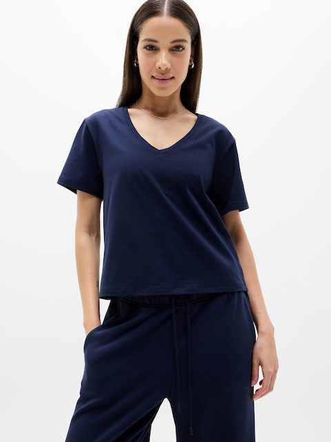 Essential V-Neck Tee