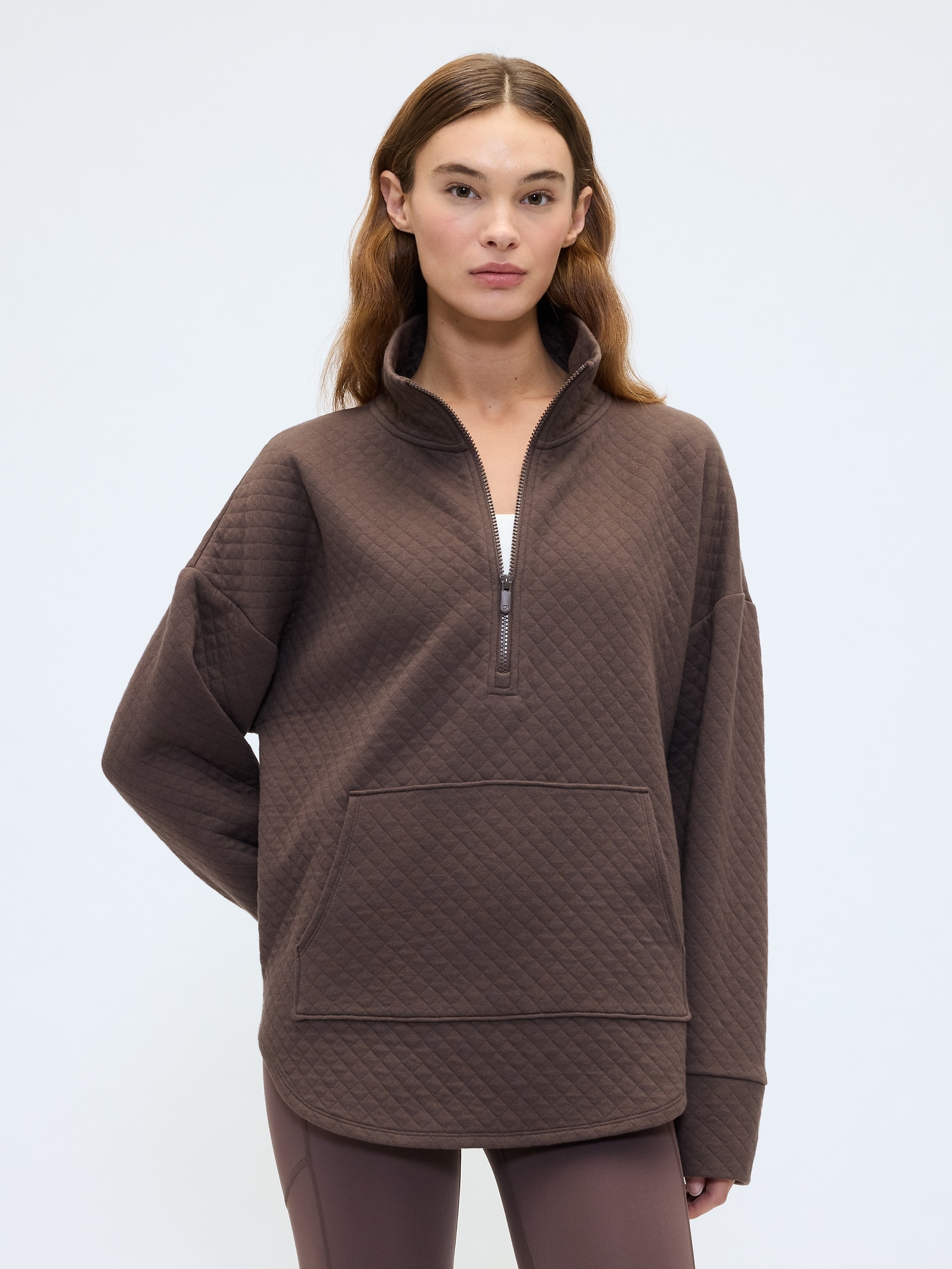 Gap GapFit オーバーサイズ キルティング 1/4ジップアップ ジャケット Gap GapFit オーバーサイズ キルティング 1/4ジップアップ ジャケット