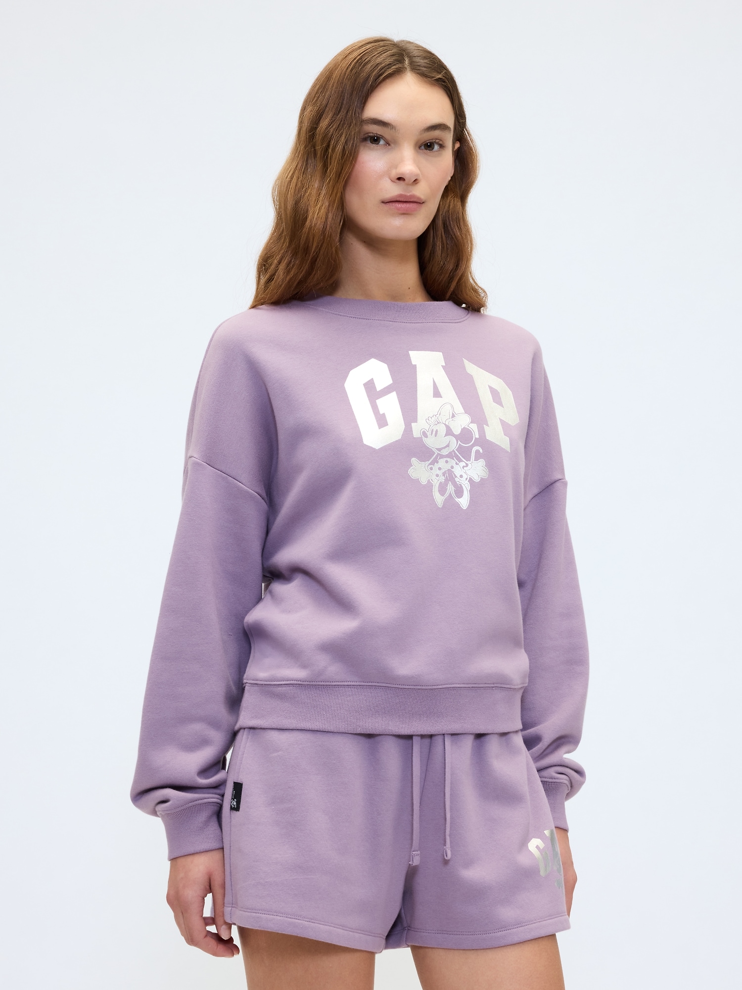 Gap Gap × ディズニー オーバーサイズ GAPロゴ スウェットシャツ Gap Gap × ディズニー オーバーサイズ GAPロゴ スウェットシャツ