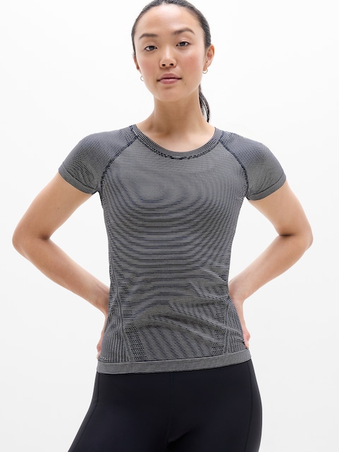 Momentum Seamless Tee