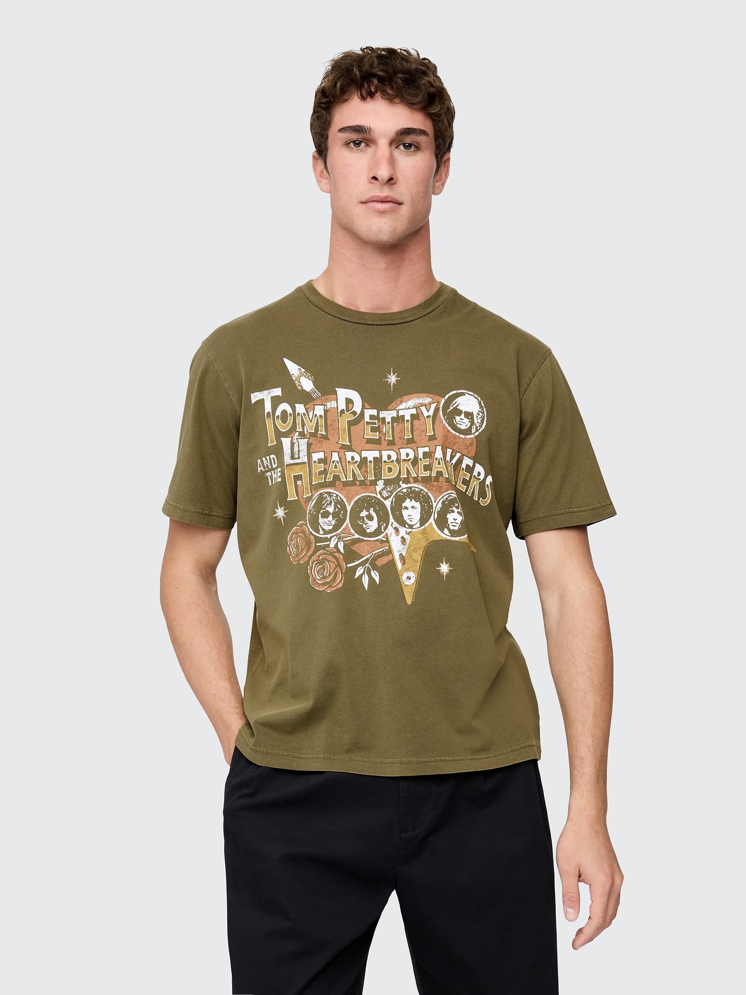 Gap トム・ペティ&ザ・ハートブレイカーズ クロップド グラフィックTシャツ Gap トム・ペティ&ザ・ハートブレイカーズ クロップド グラフィックTシャツ