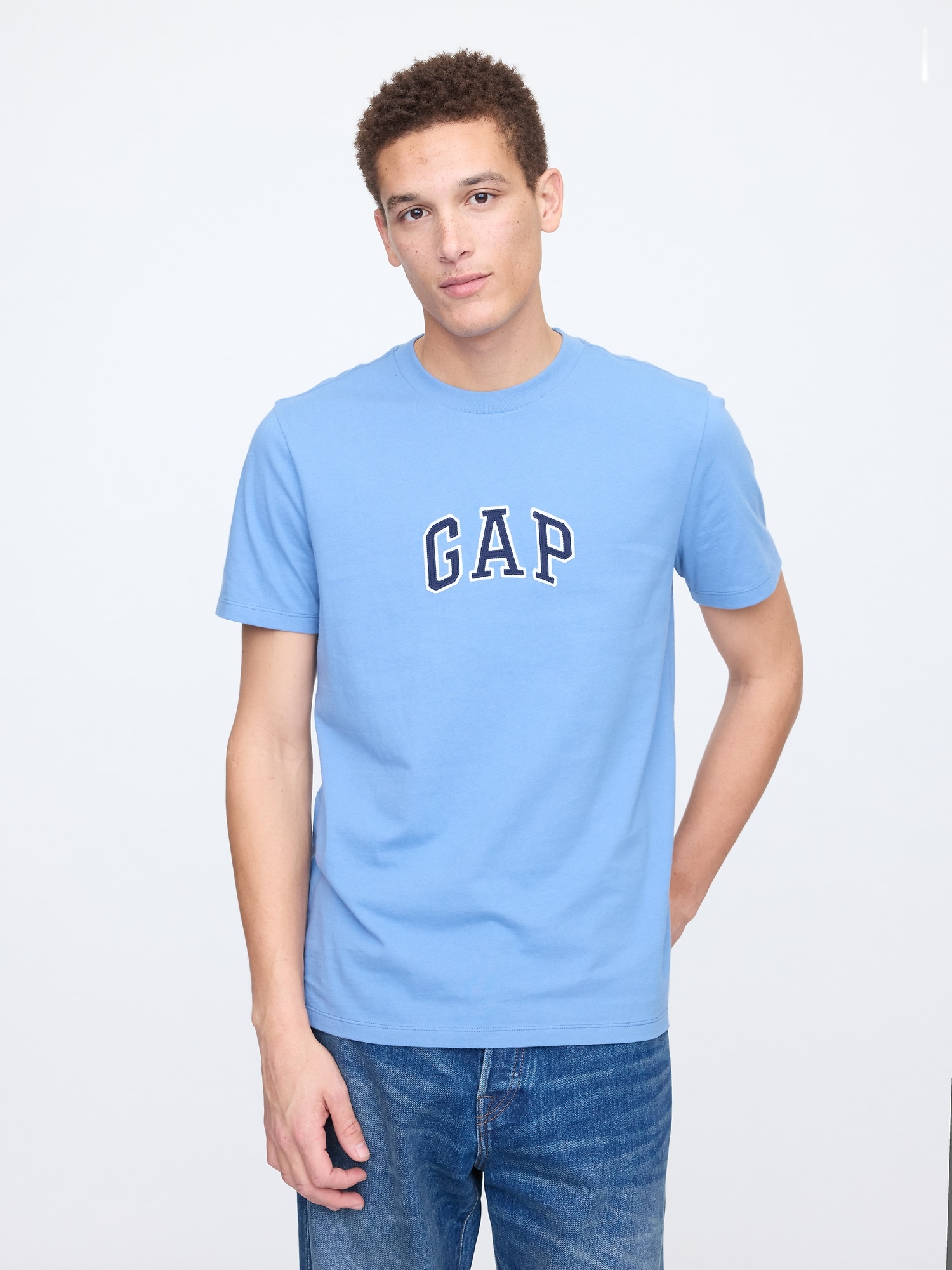 Gap公式オンラインストア | GAPアーチロゴTシャツ