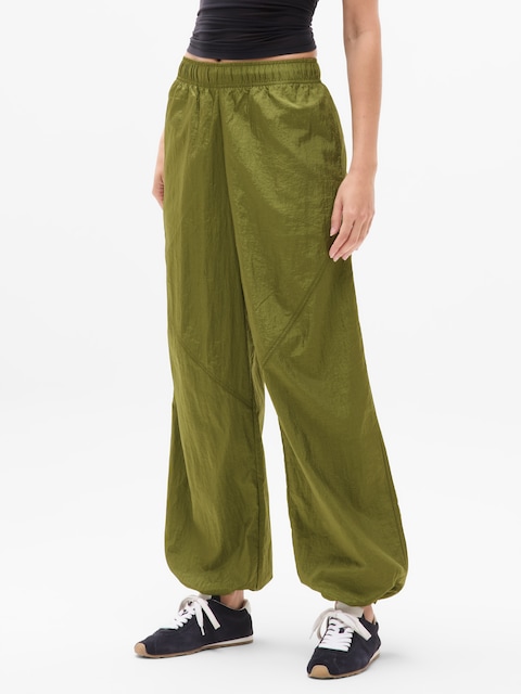 Lunar Sheen Utility Mid Rise Pant