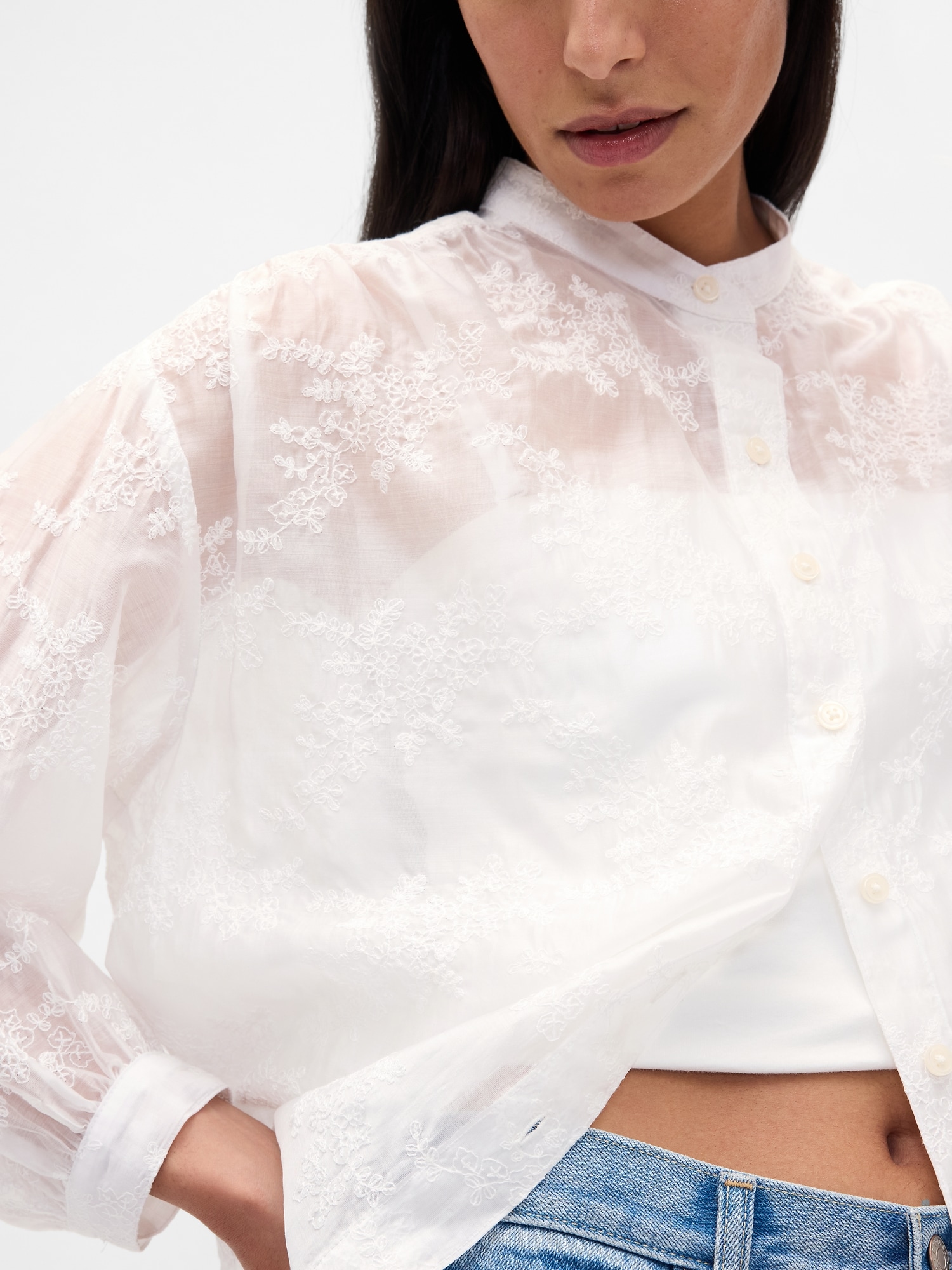2024 PREFALL シアーシャツ 長袖 ホワイト Gap公式オンラインストア | シアーボイル フローラルシャツ