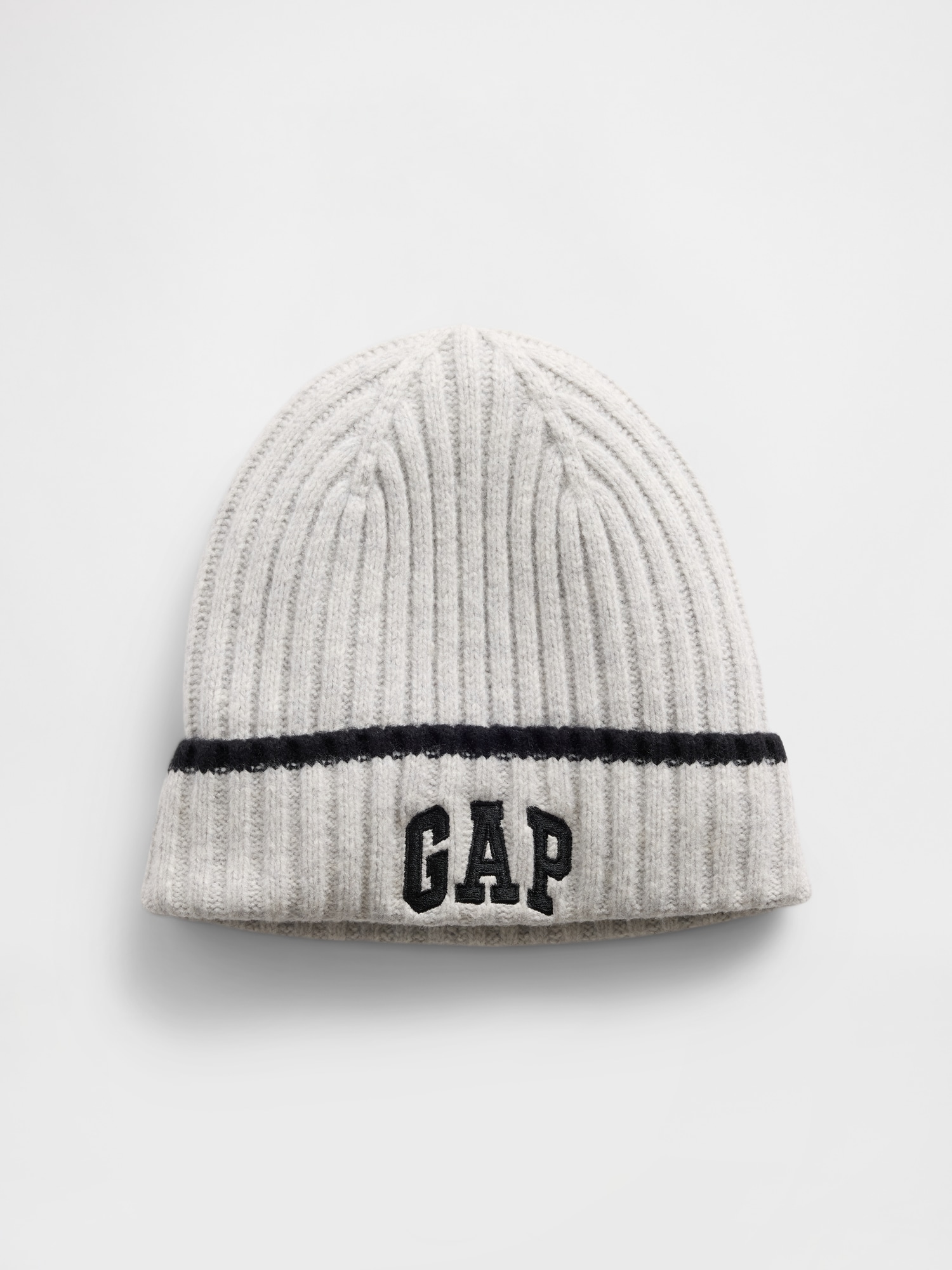 Gap CashSoft カシミヤタッチ リブ GAPロゴ ビーニー (キッズ) Gap CashSoft カシミヤタッチ リブ GAPロゴ ビーニー (キッズ)