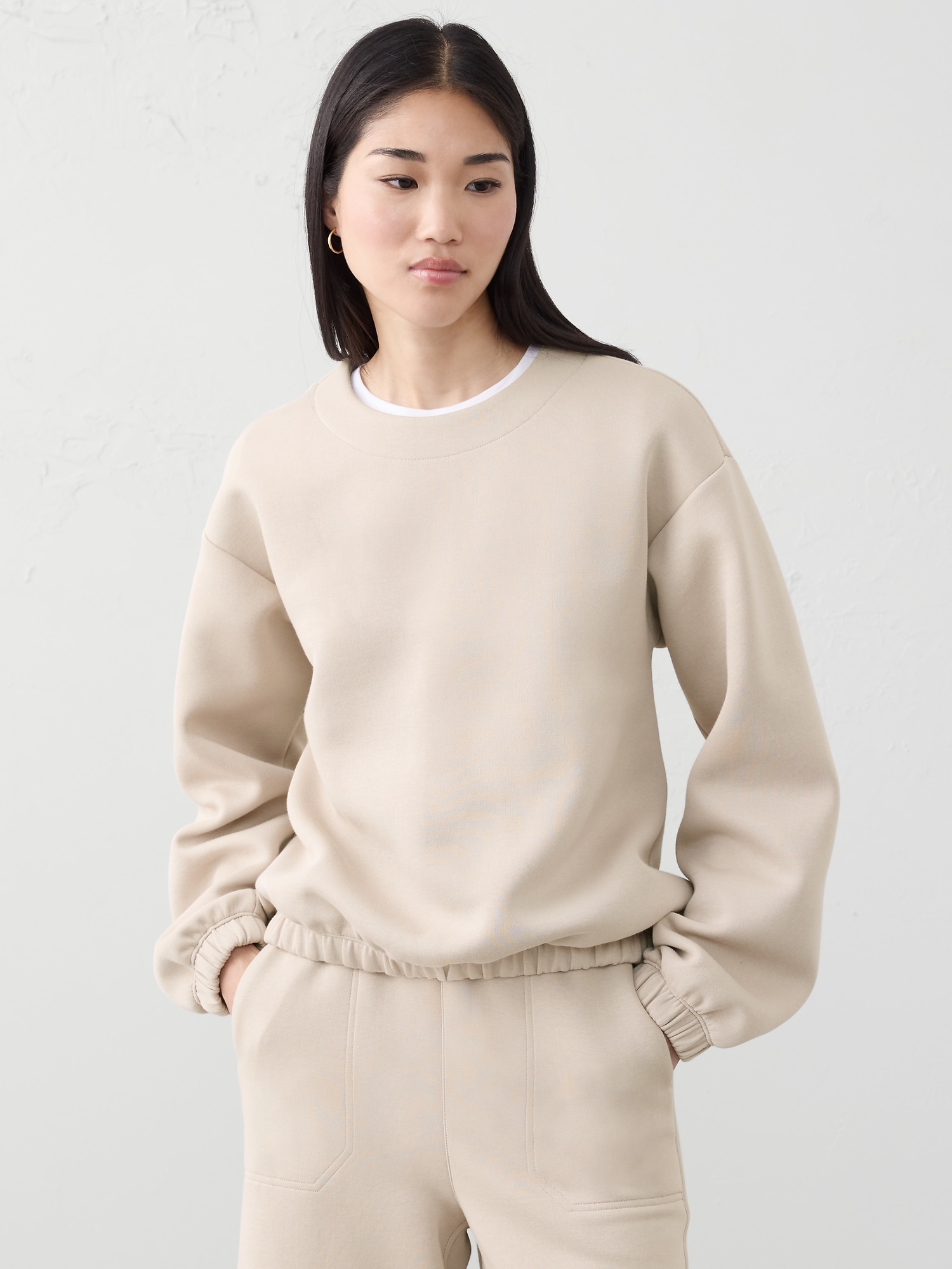 Weekender High-Neck Sweatshirt