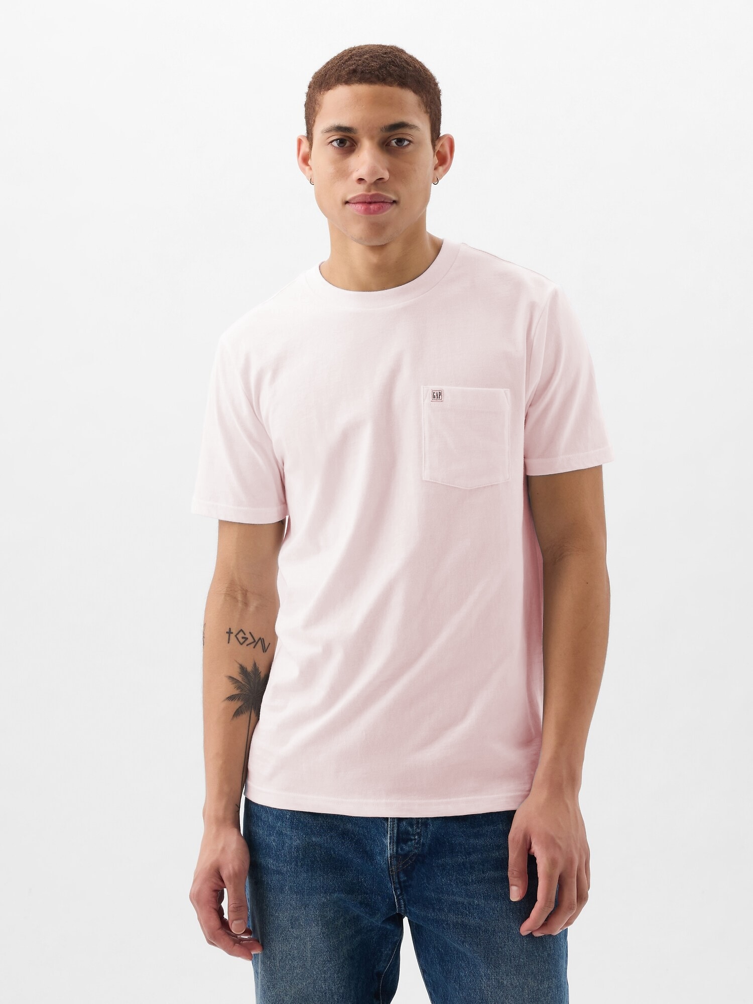 Gapミニロゴ ポケット Tシャツ(ユニセックス)