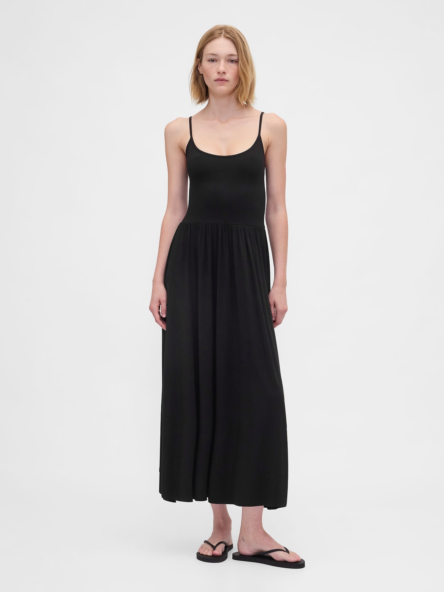 Scoop Neck Maxi Dress