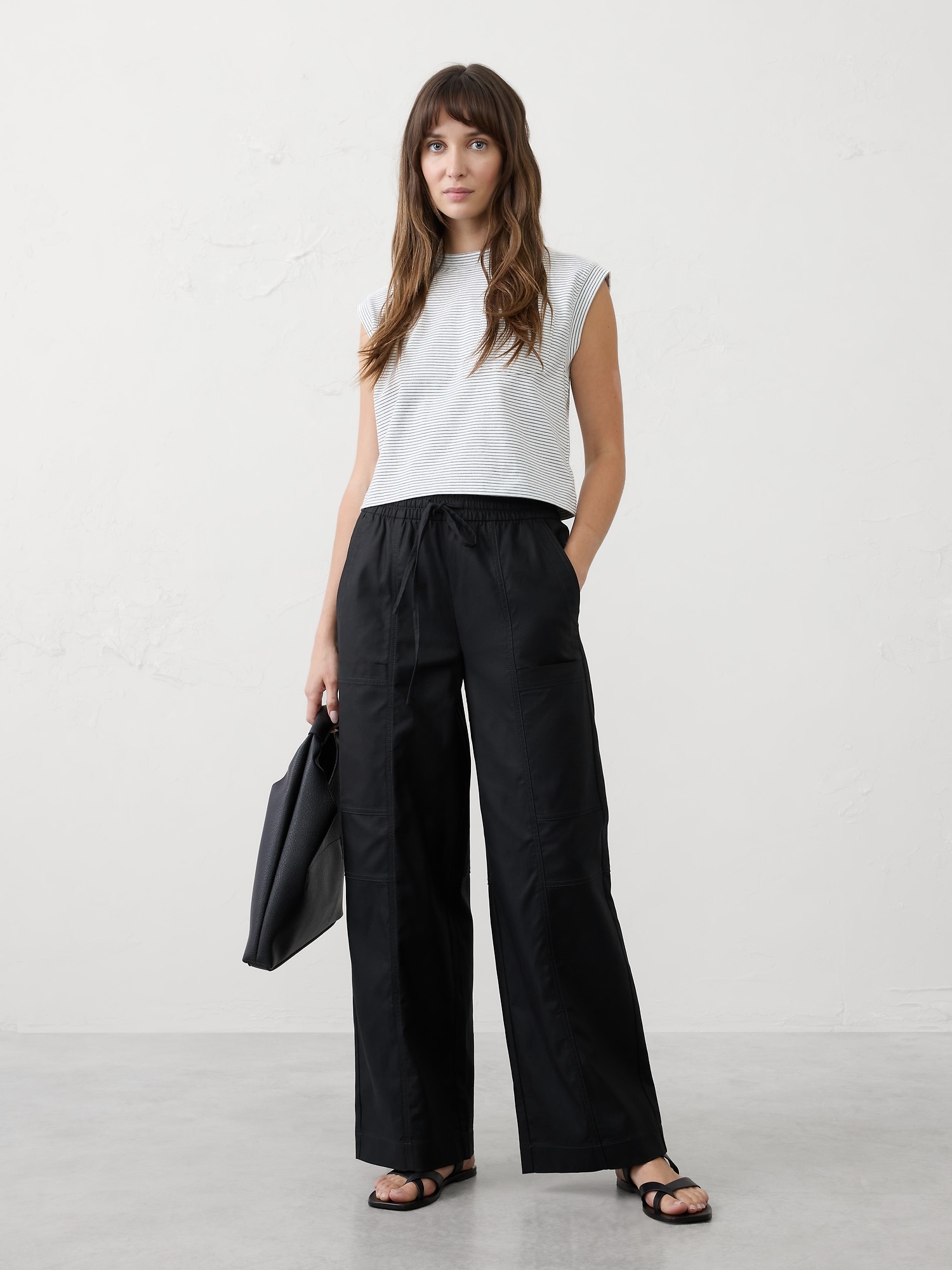 Wide-Leg Mid-Rise Cargo Pull-On Pant