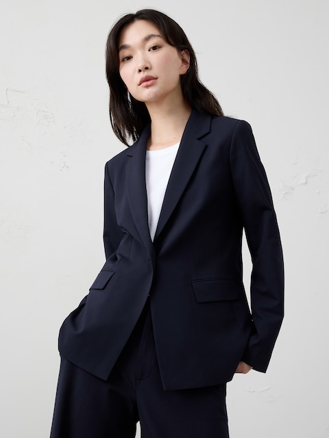 Sculpted Stretch Classic Blazer