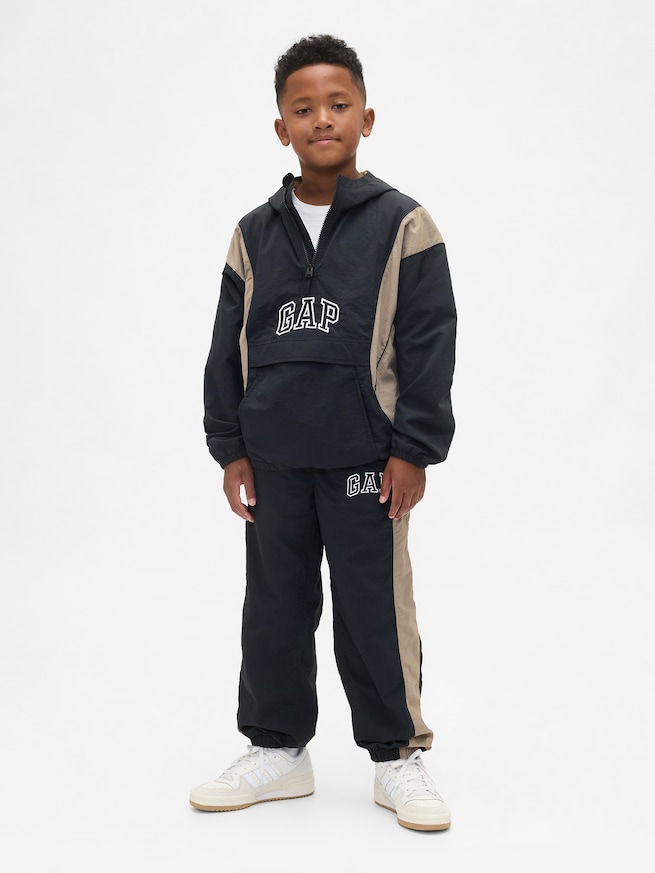 リサイクルナイロン100% リラックス GAPロゴ ジョガーパンツ (キッズ)-0