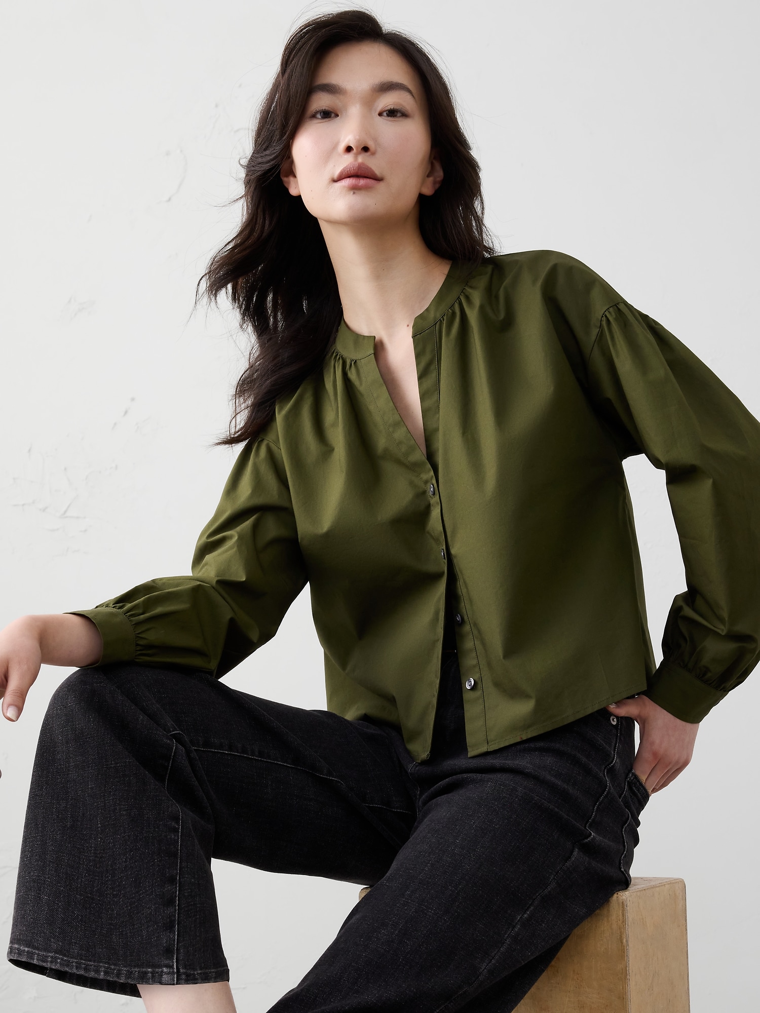 Poplin Puff-Sleeve Buttoned Top