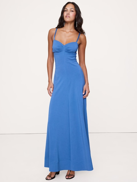 ROBE LONGUE À DÉCOLLETÉ EN CŒUR EN SATIN DE COTON EXTENSIBLE