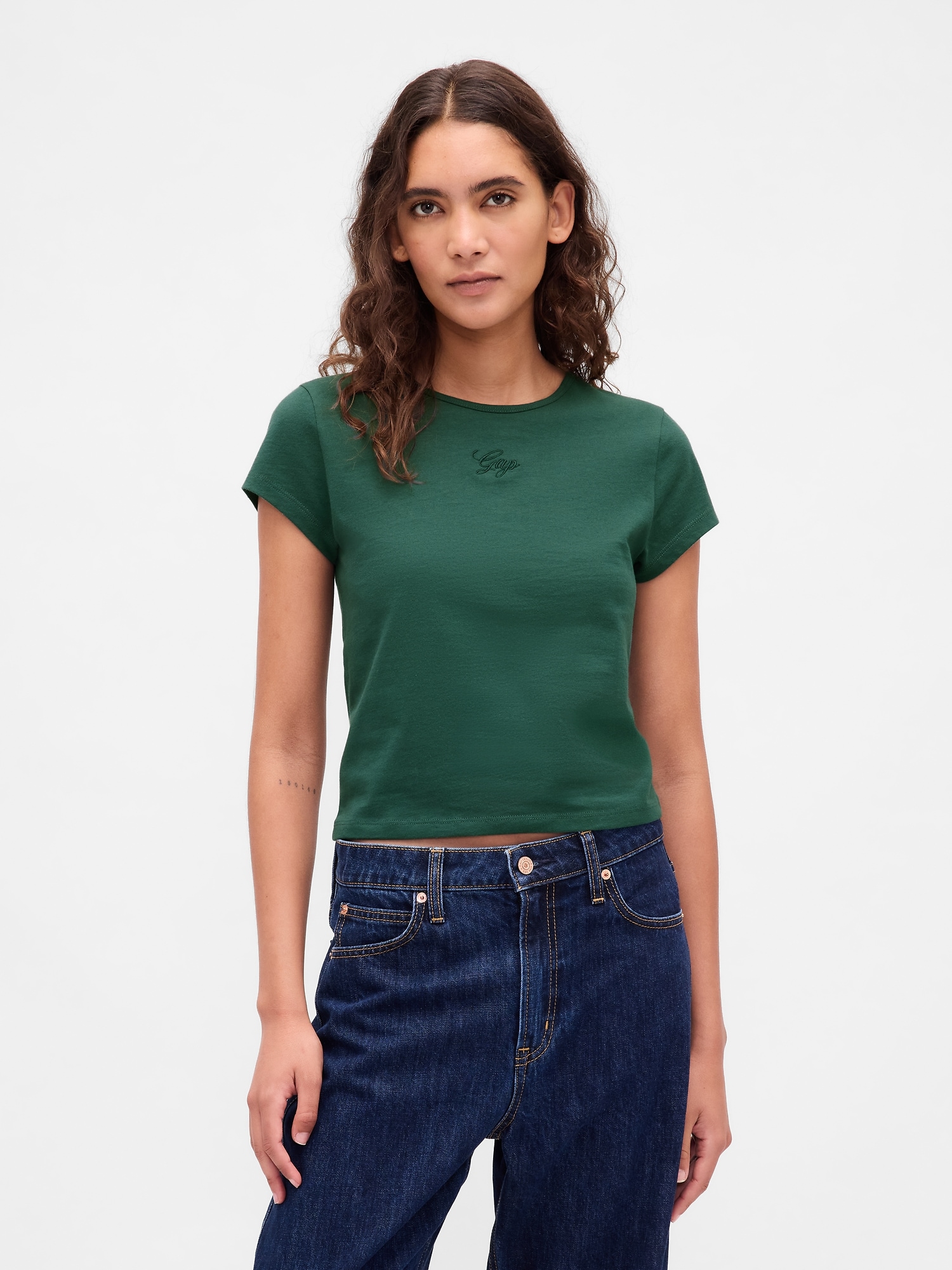 Gap コットンジャージー クロップド GAPロゴTシャツ Gap コットンジャージー クロップド GAPロゴTシャツ