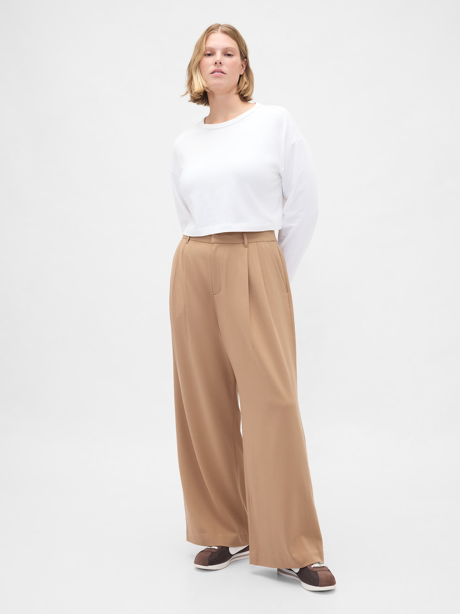 365 High Rise Brushed Twill Pleated Trousers