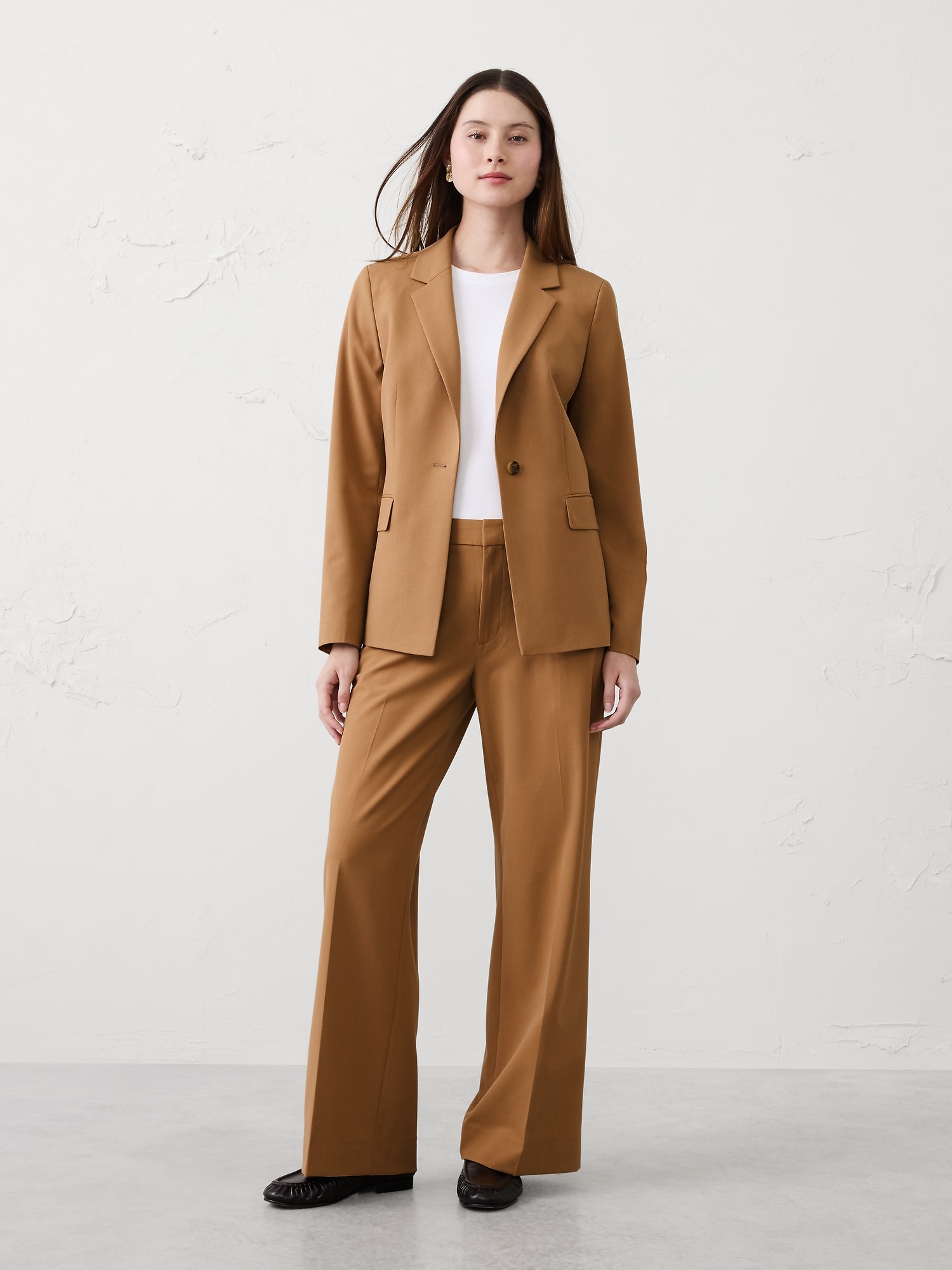 Wide-Leg High-Rise Sculpted Trouser