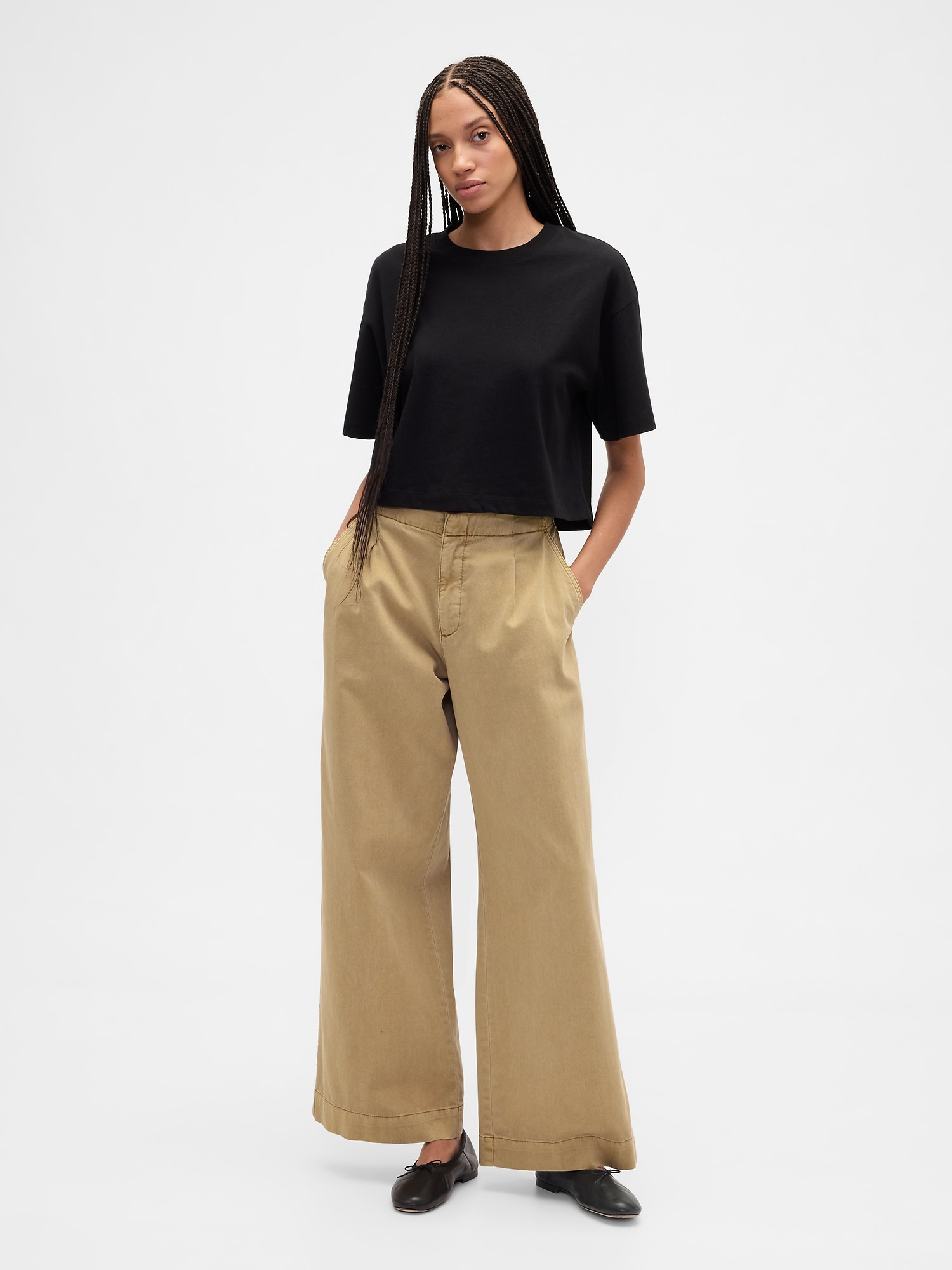 High Rise Pleated Relaxed Wide-Leg Khakis