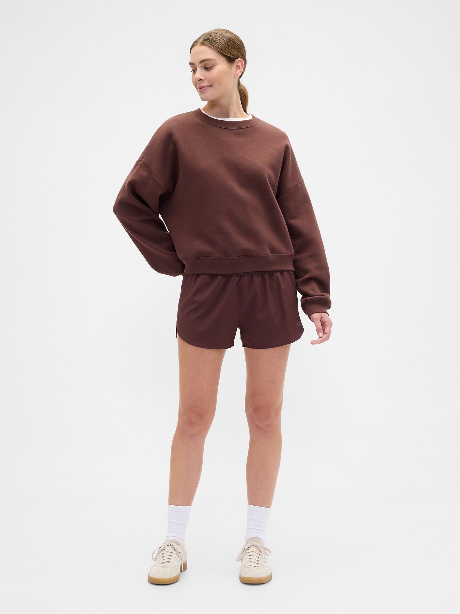 GapFit 3" Mid Rise Runaround Shorts