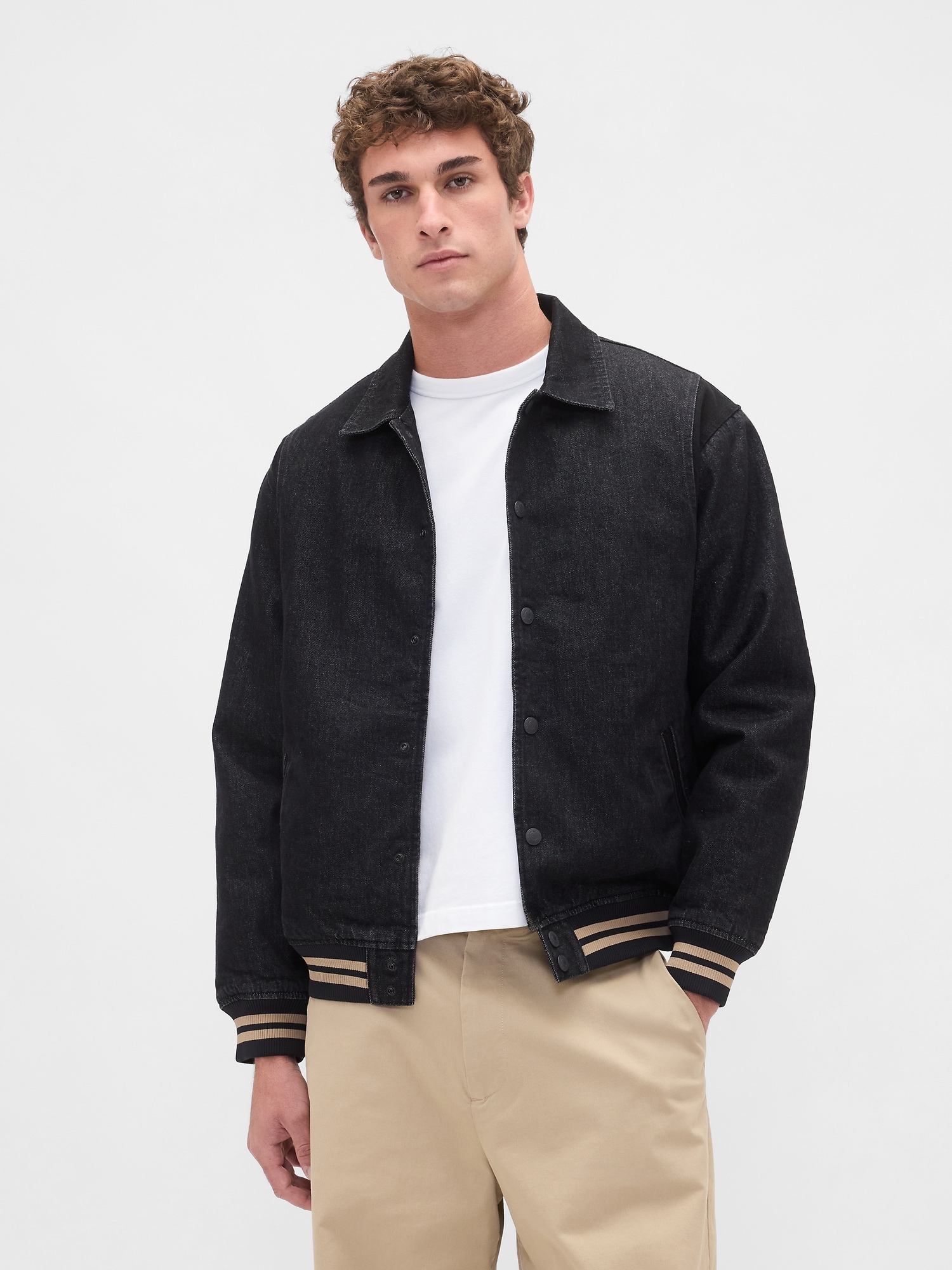 Gap オーバーサイズ バーシティスタイル デニムジャケット Gap オーバーサイズ バーシティスタイル デニムジャケット