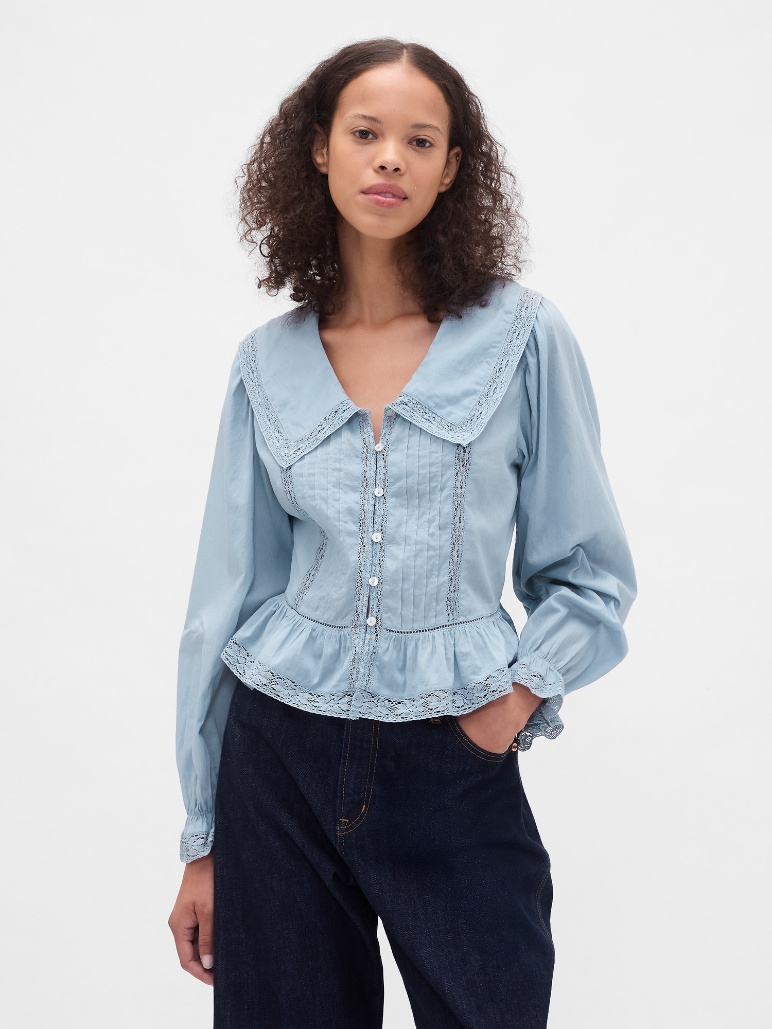 HAUT À BASQUE ET COL EN V - Ciel Bleu De La Nouvelle