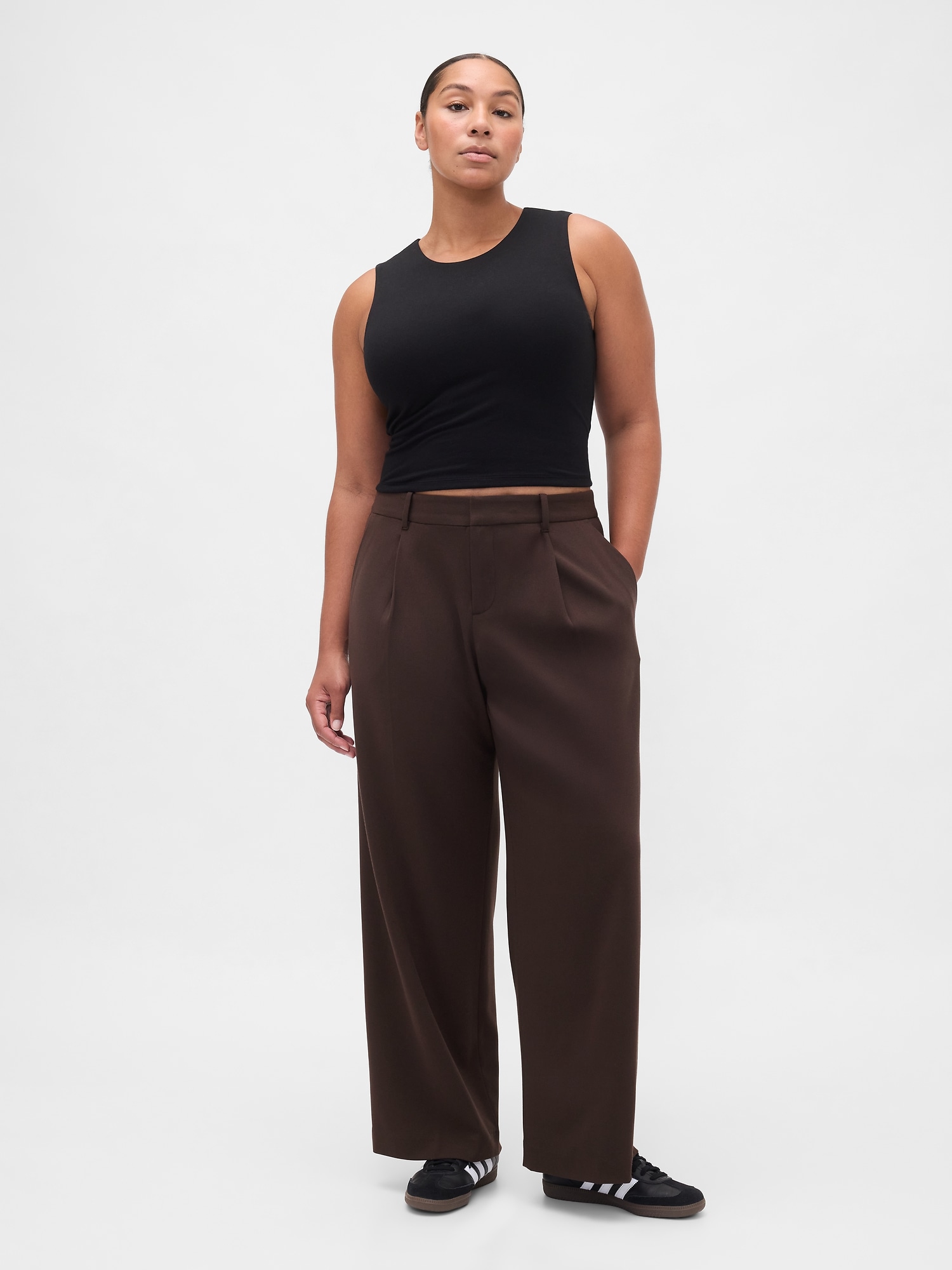 365 Low Rise Brushed Twill Pleated Trousers