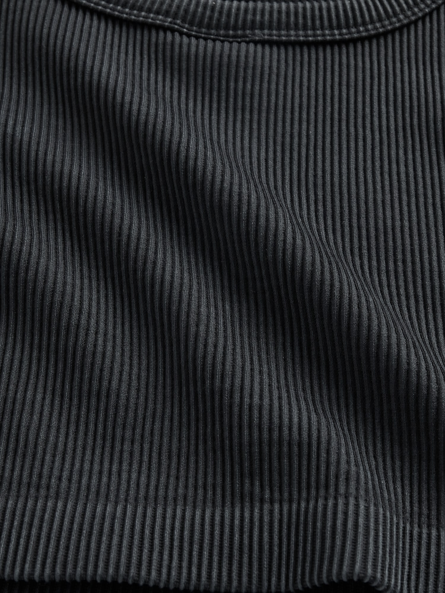 GapFit シームレス リブ クロップド タンクトップ-2