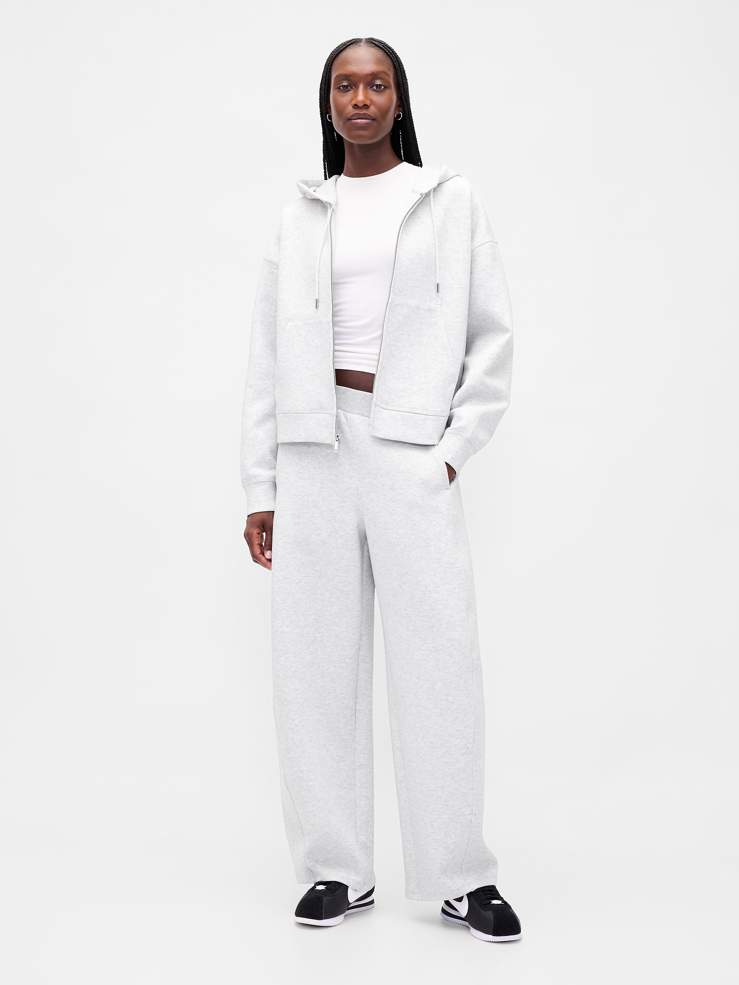 Gap GapFit バレル スウェットパンツ Gap GapFit バレル スウェットパンツ