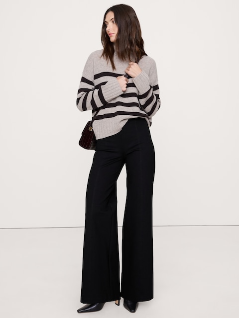 PANTALON À TAILLE HAUTE EXTENSIBLE ET JAMBE LARGE TOUT-ALLER EN TRICOT POINT DE ROME