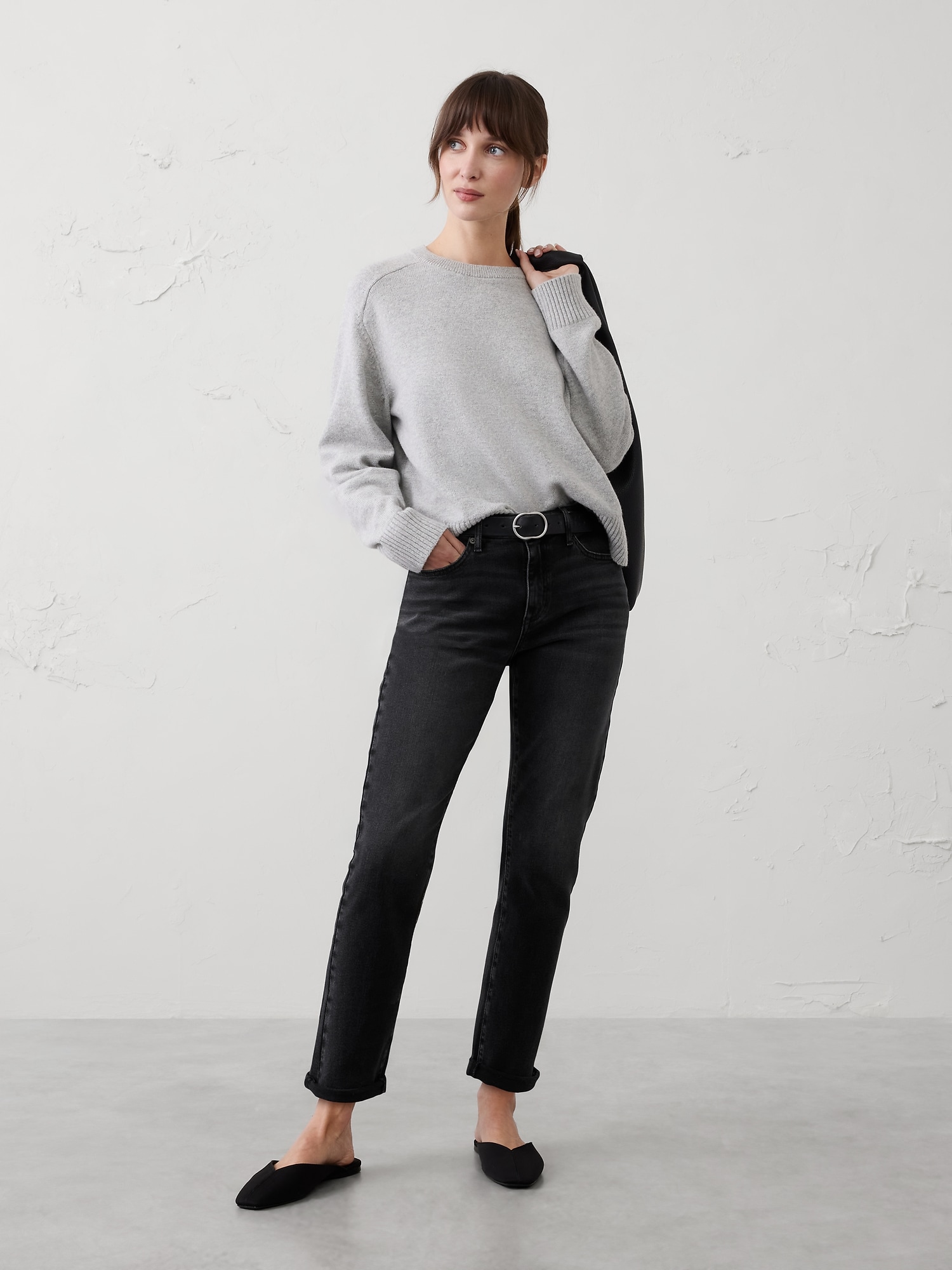 Girlfriend Mid-Rise Jean