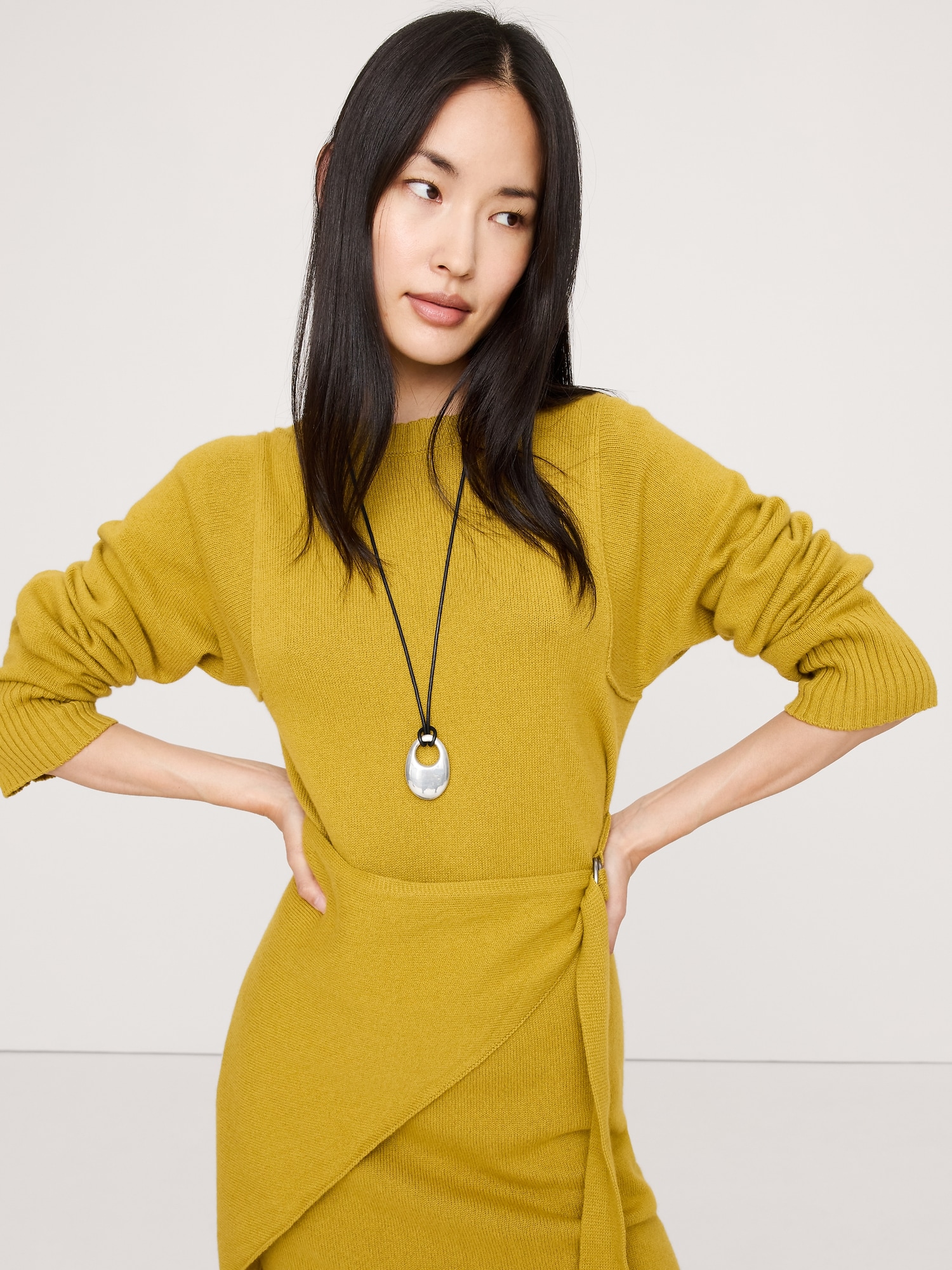 Oリング スカルプチャー ネックレス-1