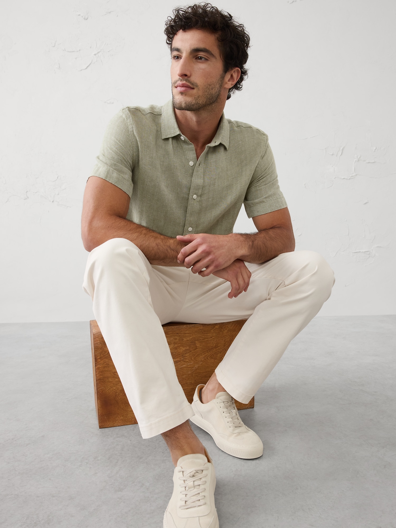 Slim-Fit Linen-Blend Shirt