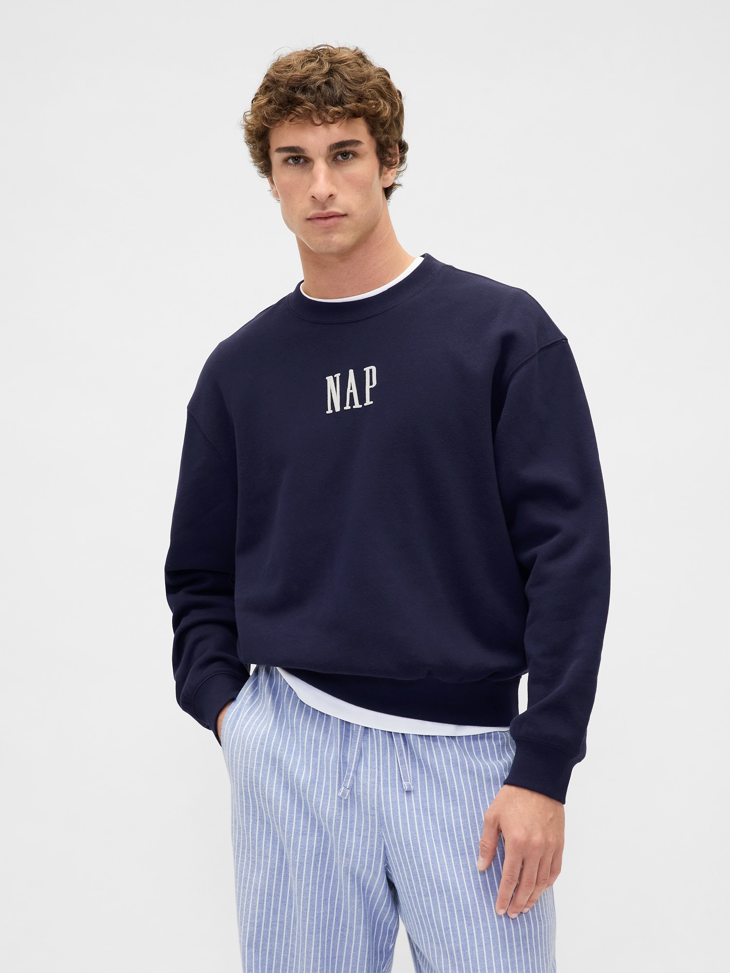 Gap ヴィンテージソフト NAPロゴ スウェットシャツ Gap ヴィンテージソフト NAPロゴ スウェットシャツ