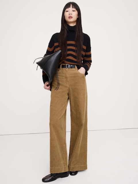 PANTALON EN VELOURS CÔTELÉ À JAMBE LARGE ET À TAILLE TRÈS HAUTE
