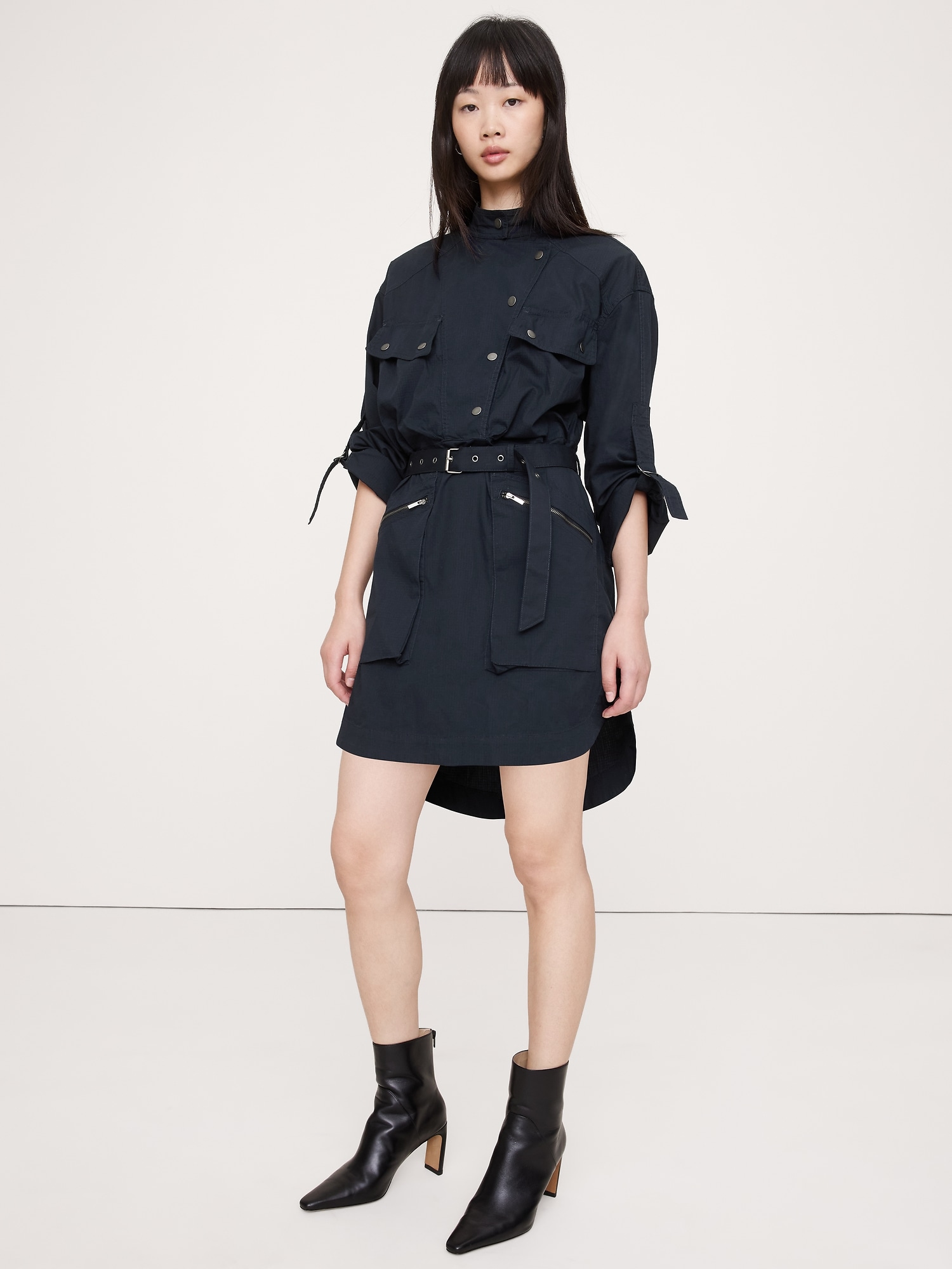 ROBE UTILITAIRE MI-LONGUE EN COTON EXTENSIBLE