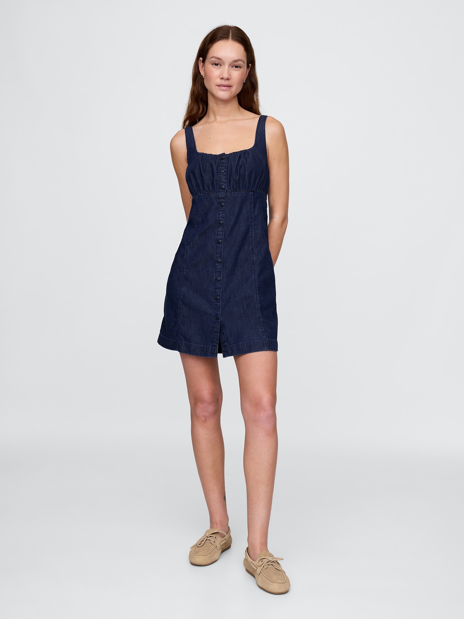 ROBE COURTE À ENCOLURE CARRÉE EN DENIM DOUCEUR SUPRÊME