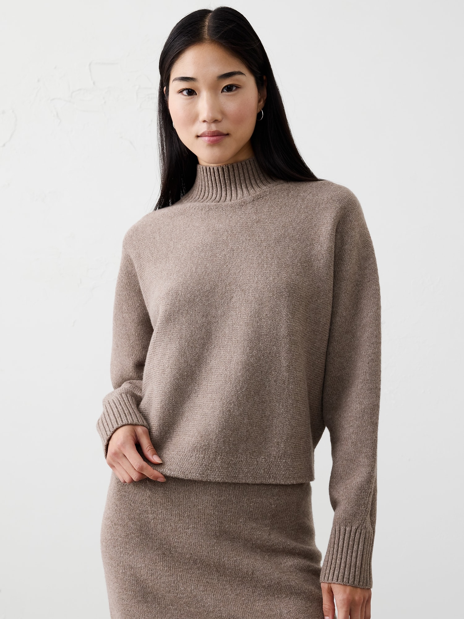 Oversized Turtleneck Cropped Sweater