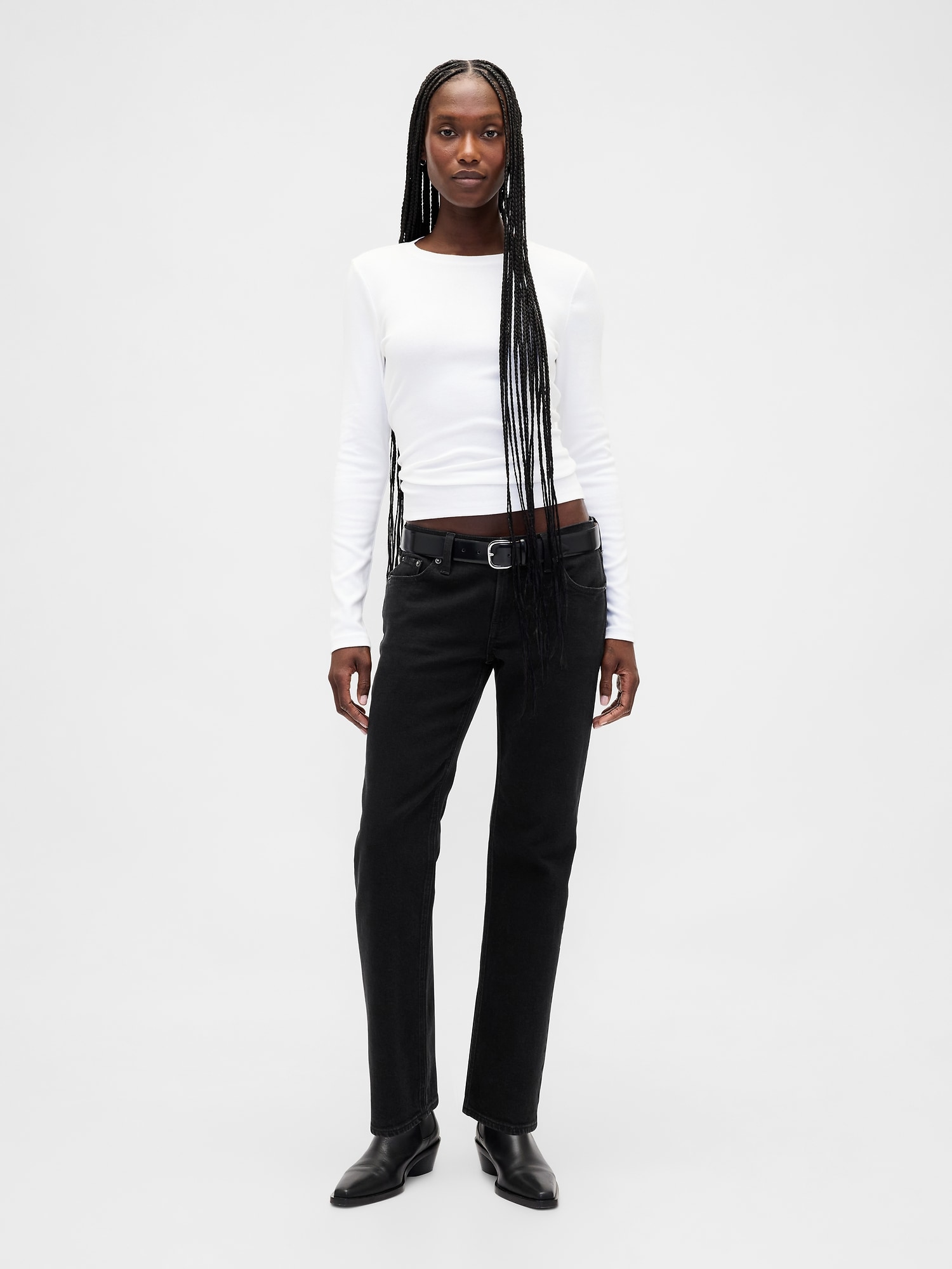 Low Rise '90s Slim Straight Jeans