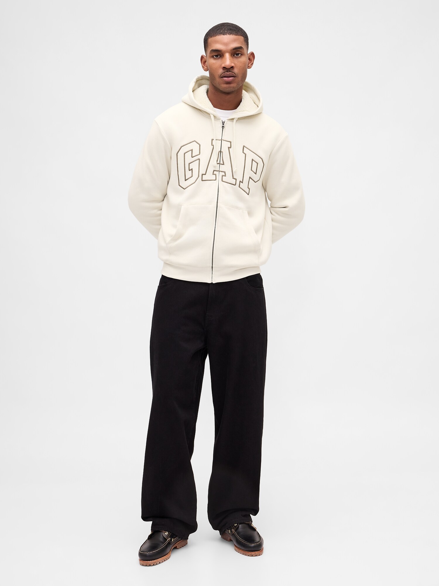 Gap公式オンラインストア | リラックスフィット GAPロゴ 裏ボア ジップ
