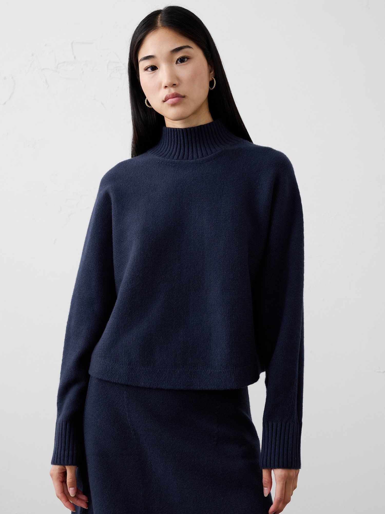 Oversized Turtleneck Cropped Sweater