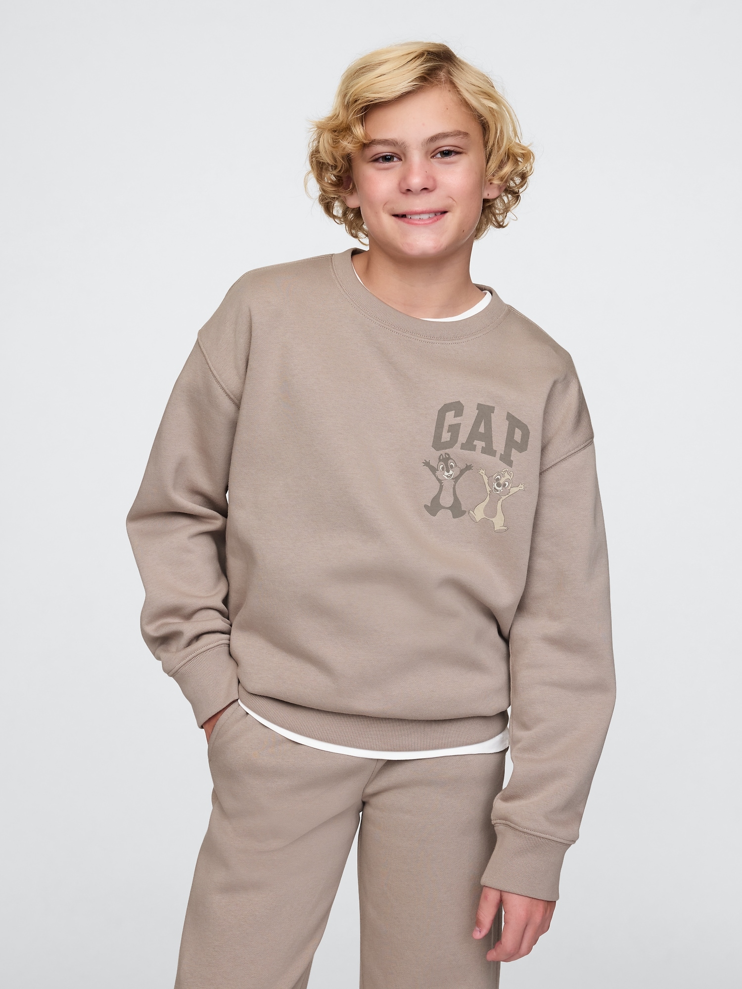 Gap セットアップ　ディズニー ヴィンテージ ロゴ スウェット Gap公式オンラインストア | Gap × ディズニー ヴィンテージ