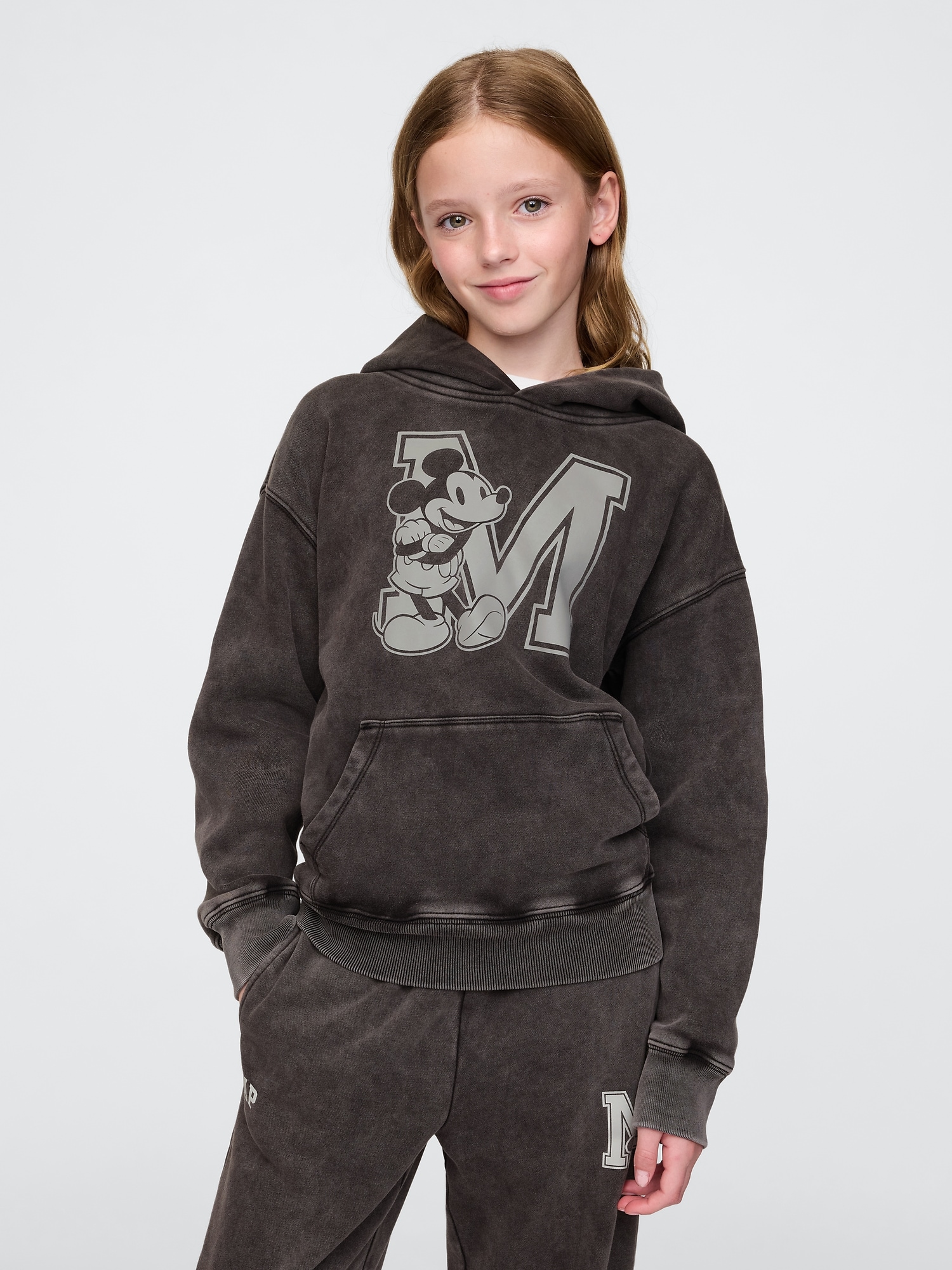 Gap セットアップ　ディズニー ヴィンテージ ロゴ スウェット Gap公式オンラインストア | Gap × ディズニー ヴィンテージ