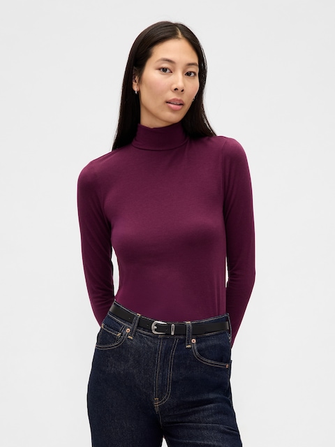 Featherweight Turtleneck