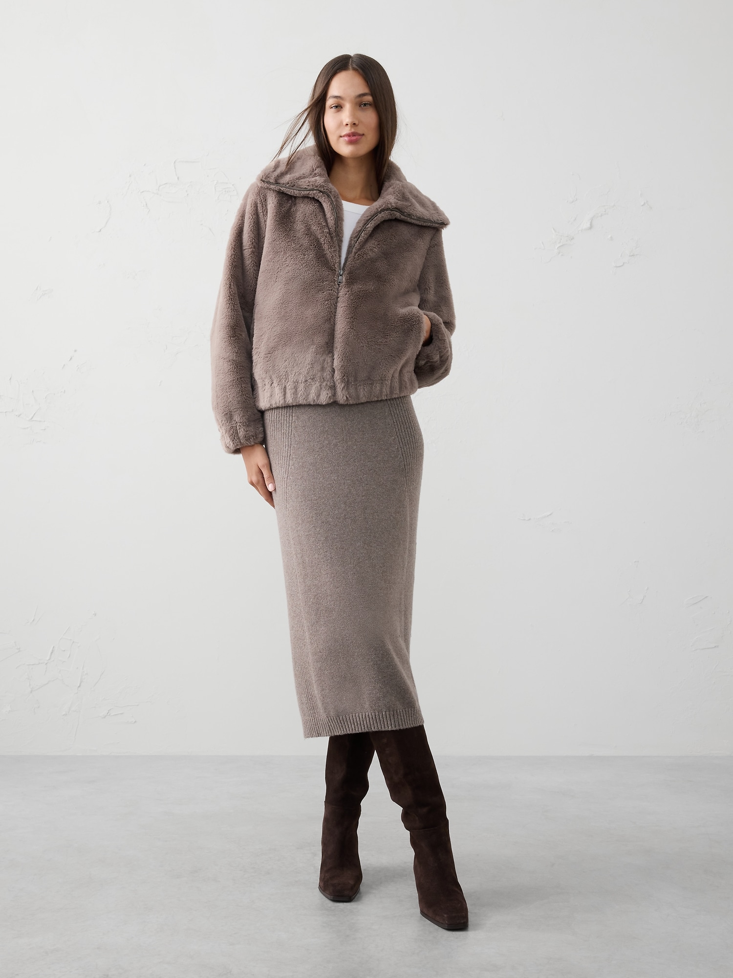 Ribbed Midi Sweater Skirt