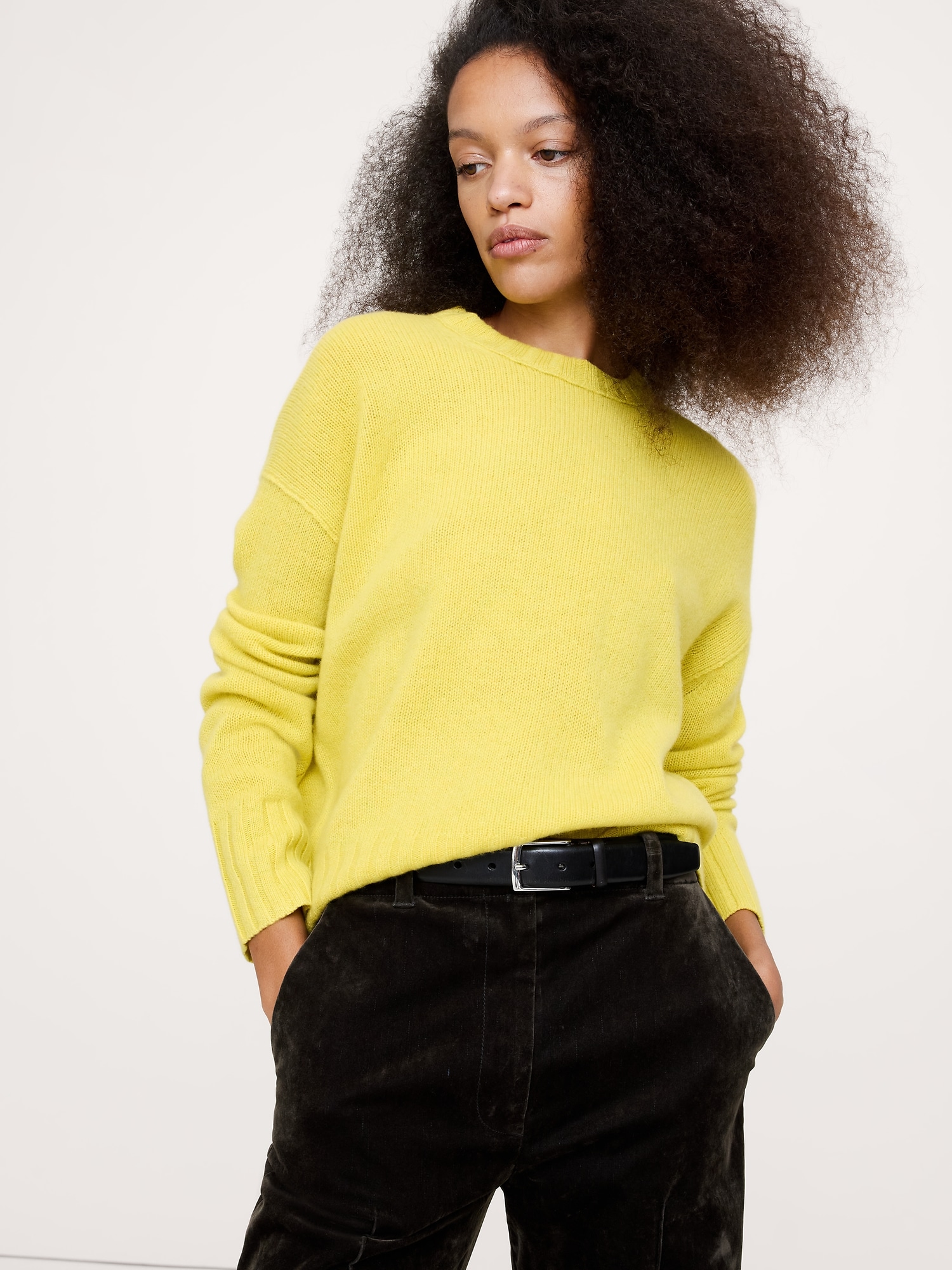 Midweight Cashmere Crew-Neck Sweater